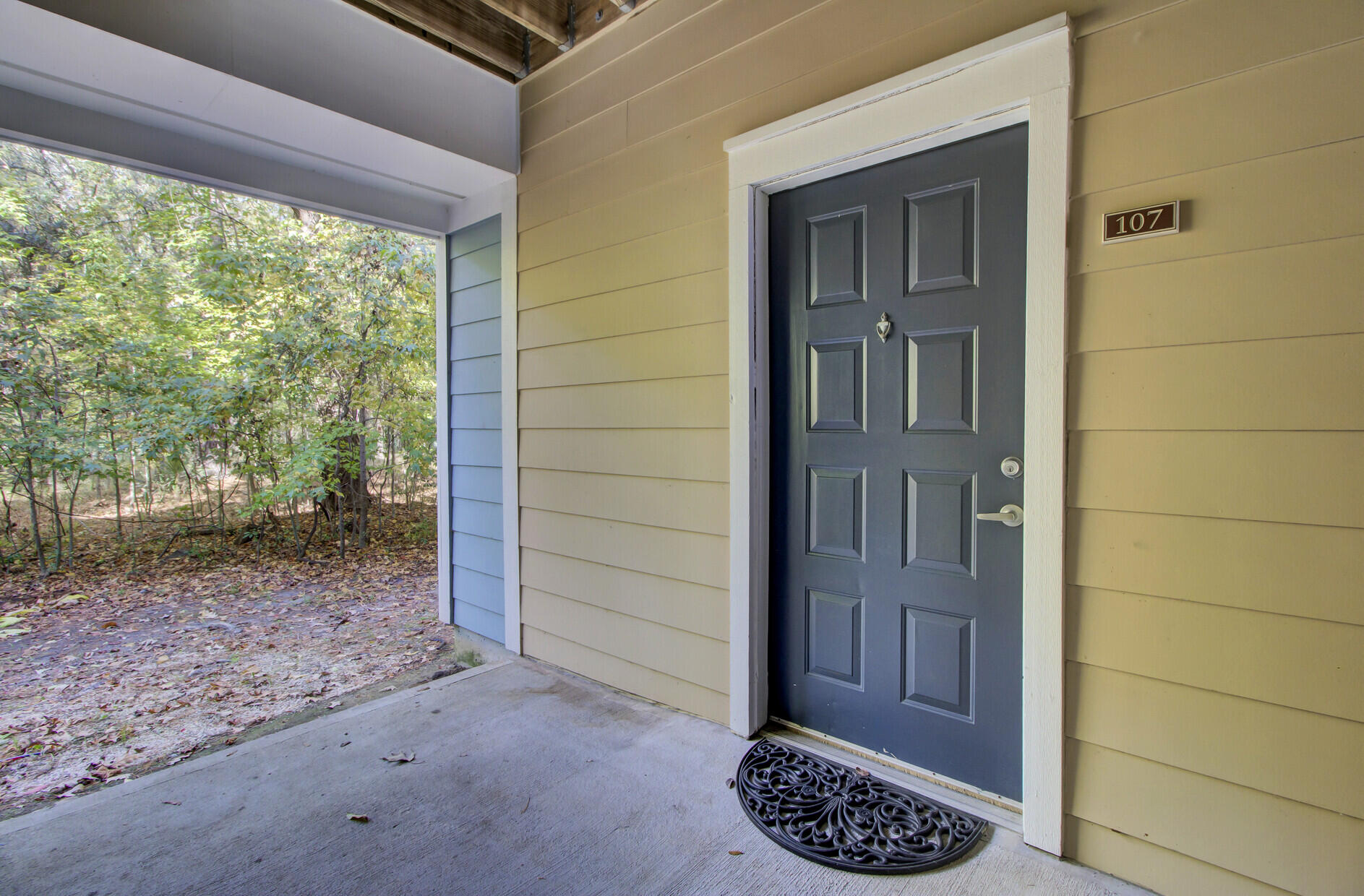 400 Bucksley Lane Unit: 107