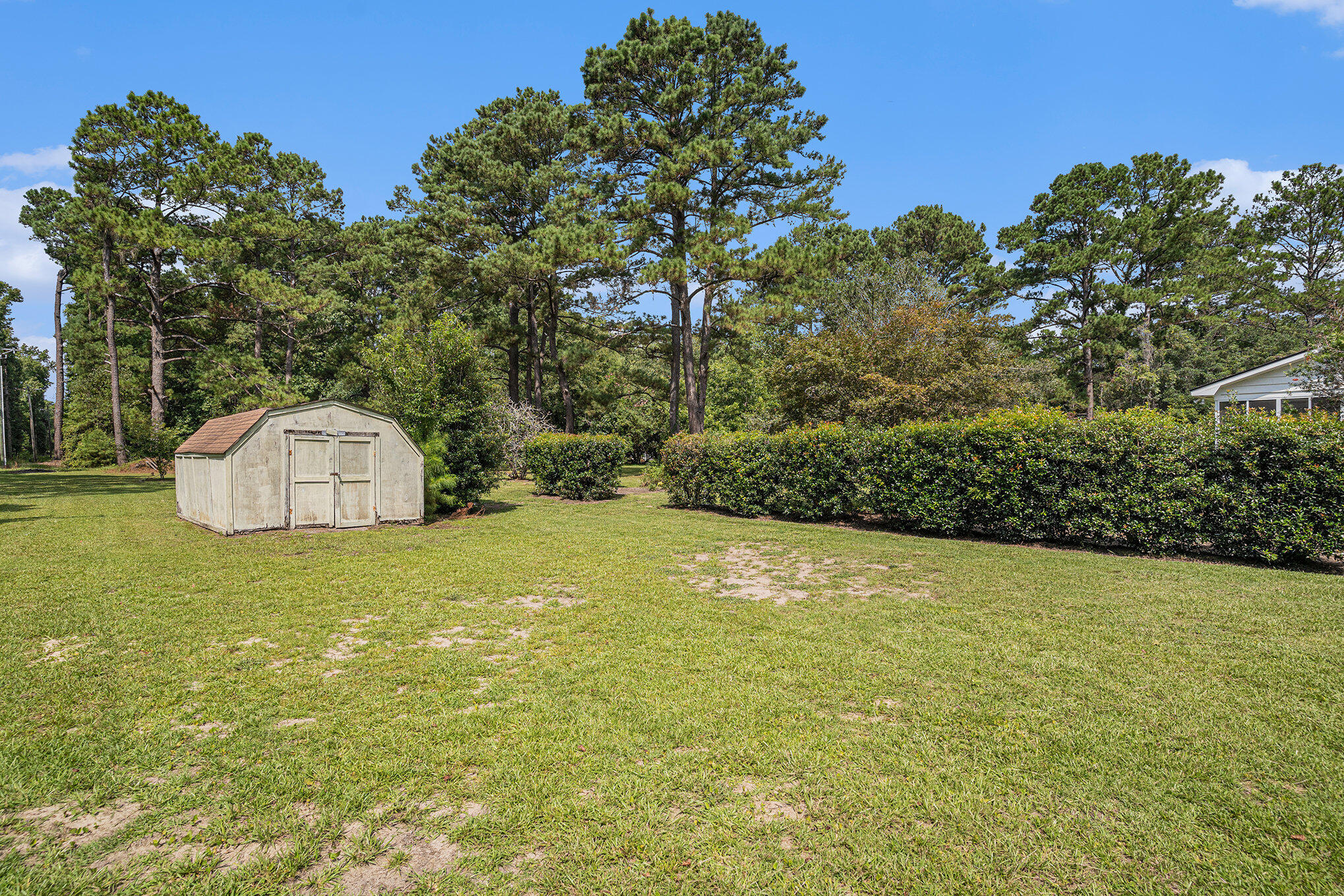 1035 Sweetwater Drive