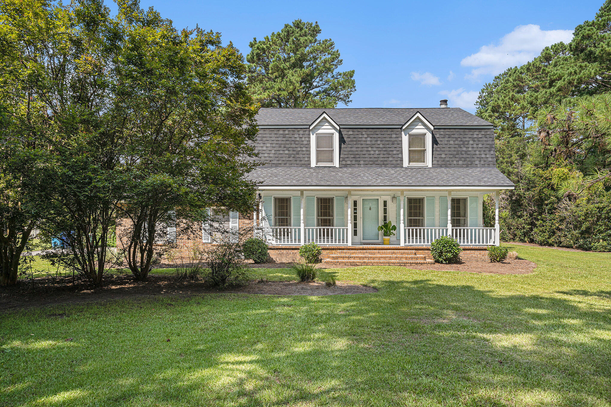 1035 Sweetwater Drive