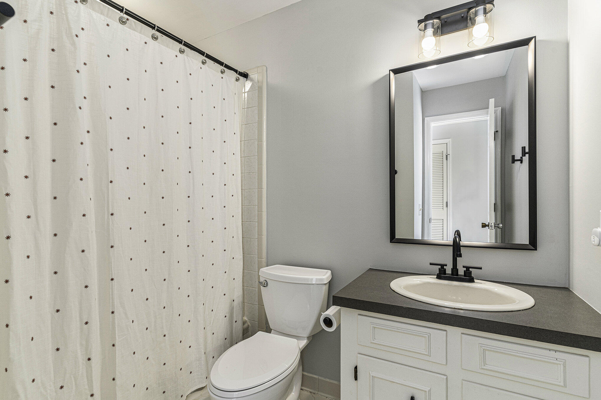 1035 Sweetwater Drive