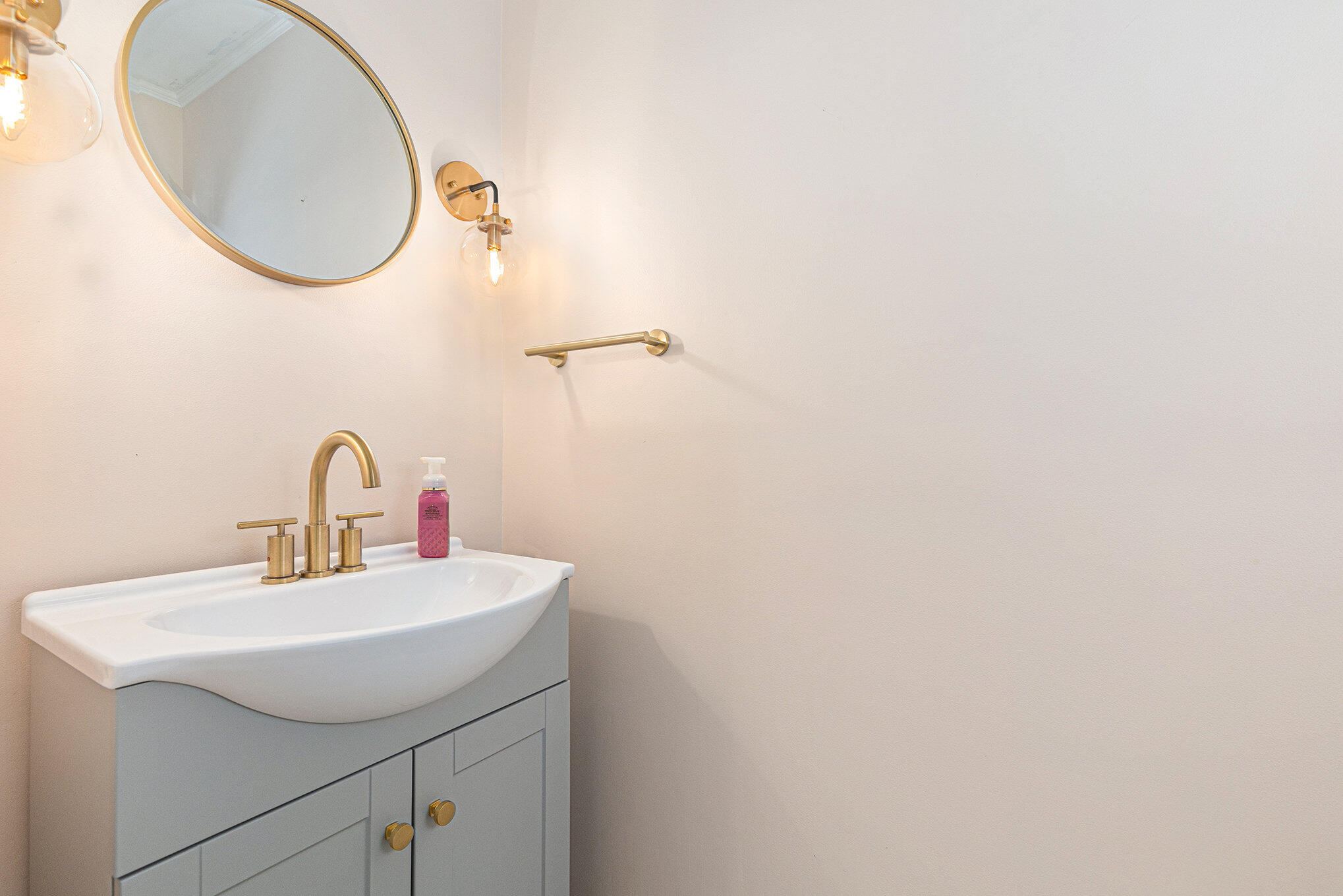 1035 Sweetwater Drive