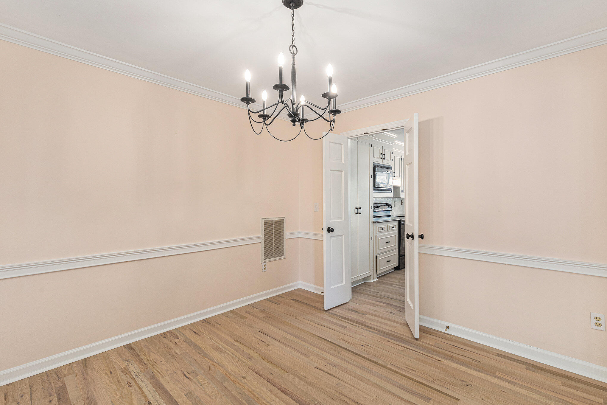 1035 Sweetwater Drive