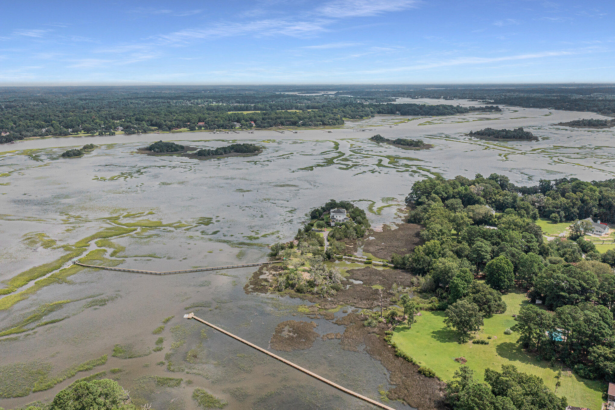 1035 Sweetwater Drive