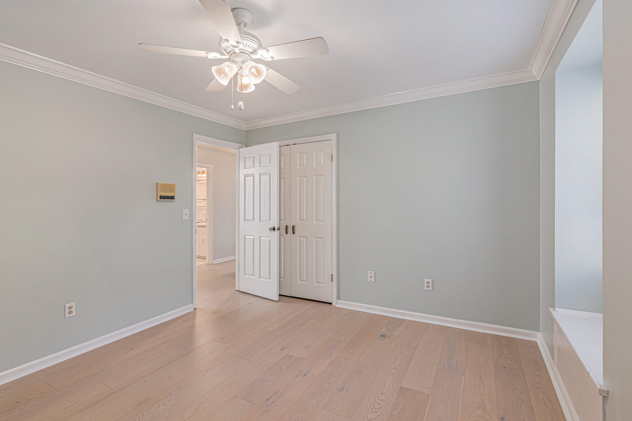 1035 Sweetwater Drive