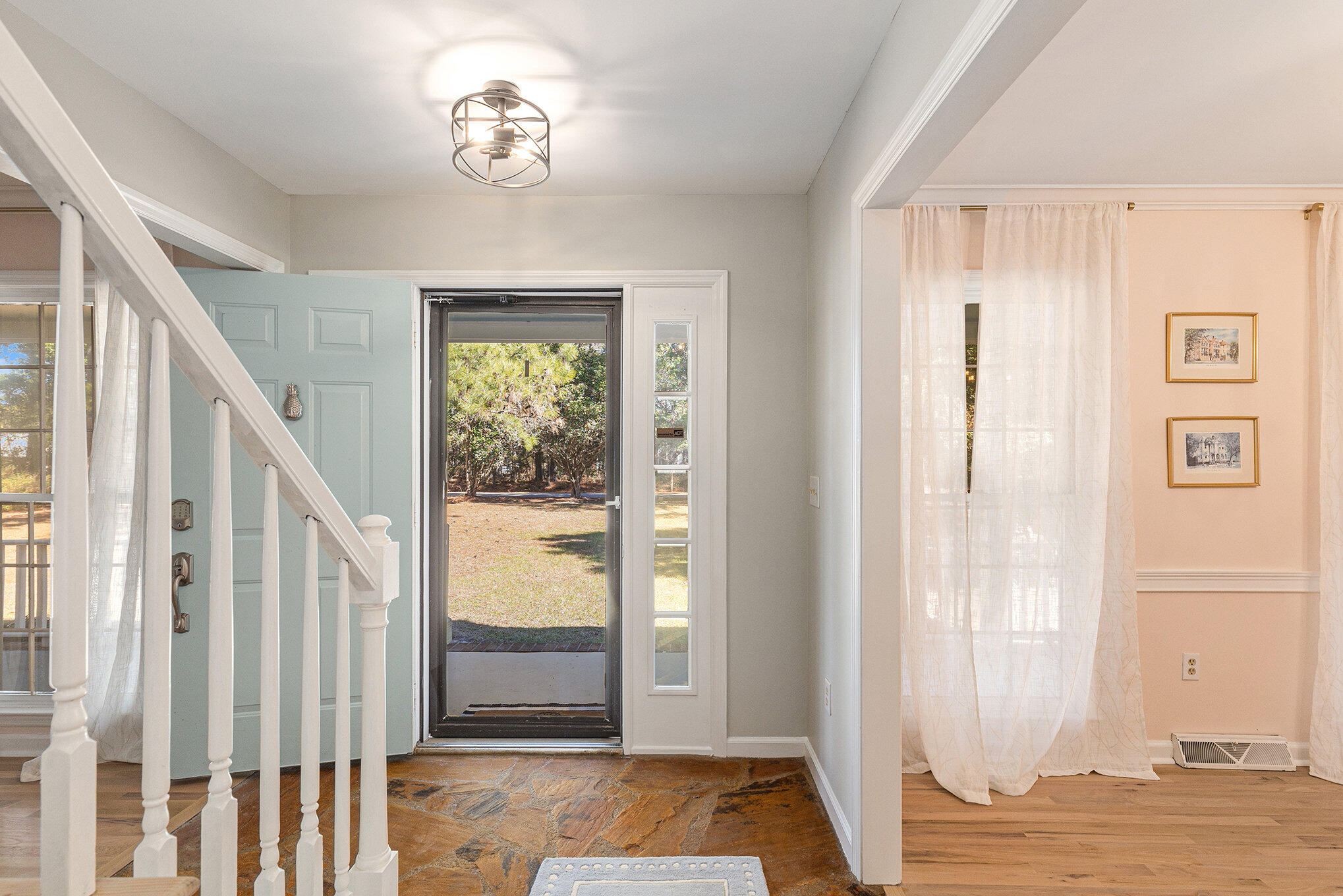 1035 Sweetwater Drive