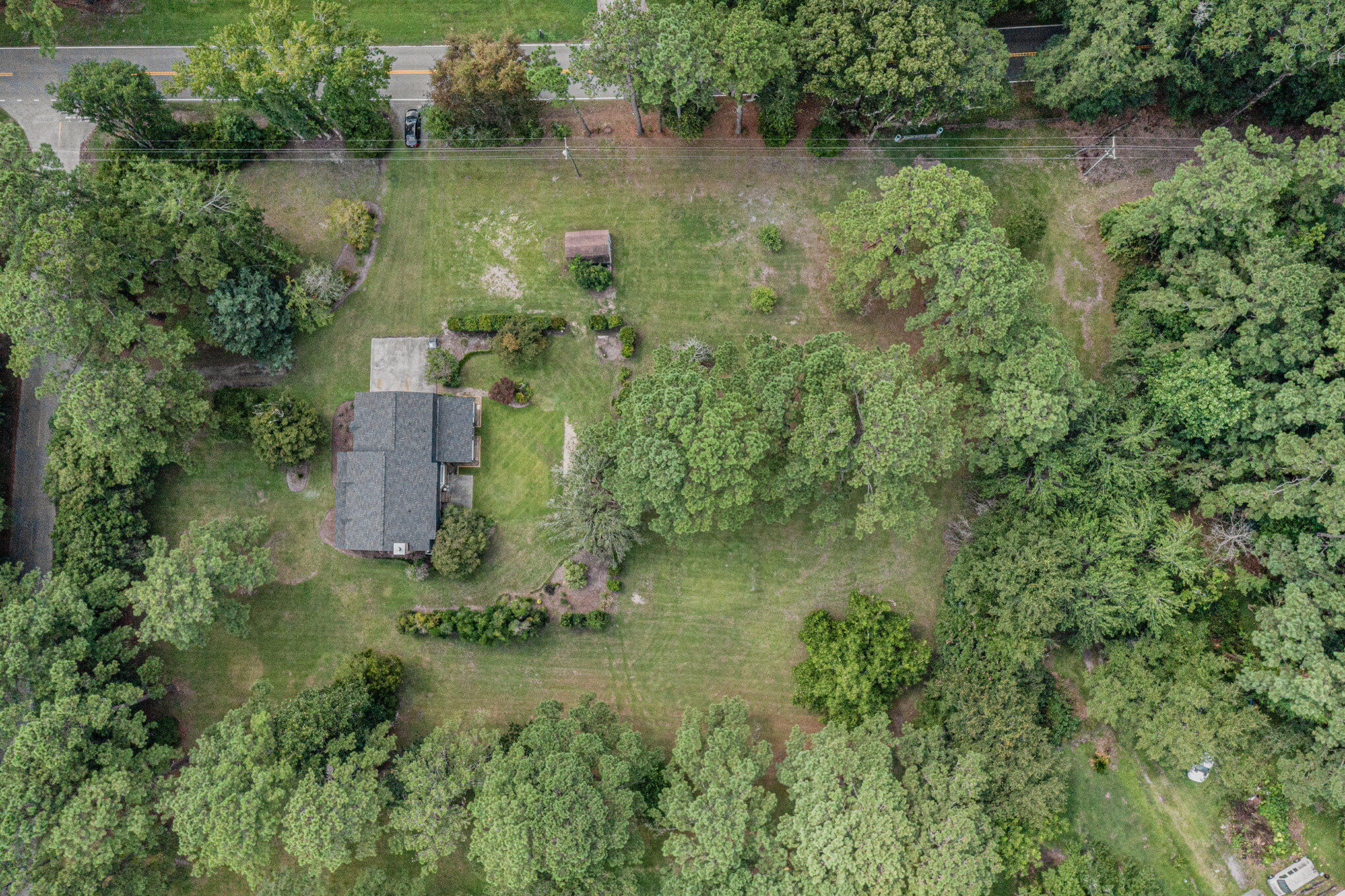 1035 Sweetwater Drive