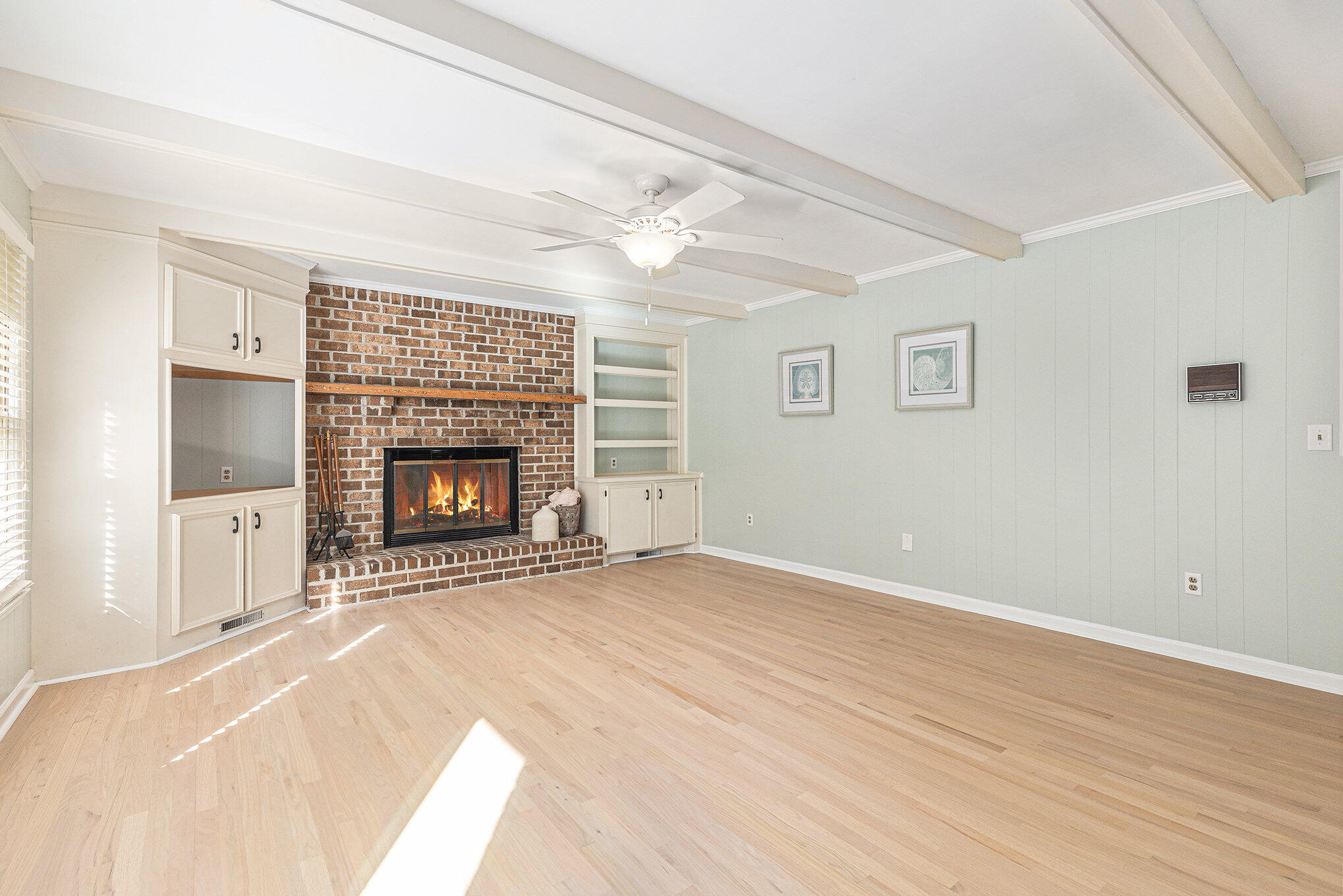 1035 Sweetwater Drive