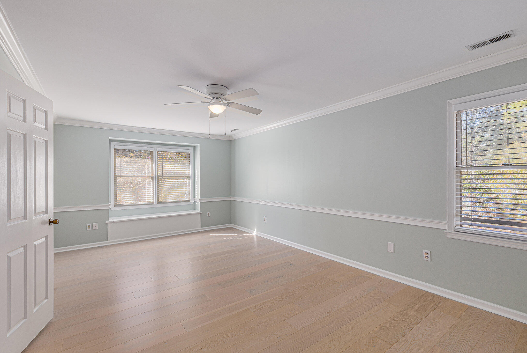 1035 Sweetwater Drive