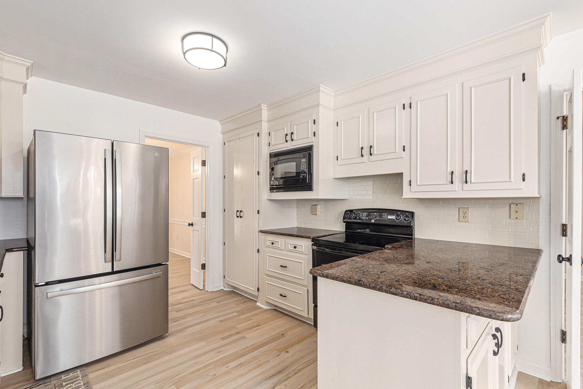 1035 Sweetwater Drive