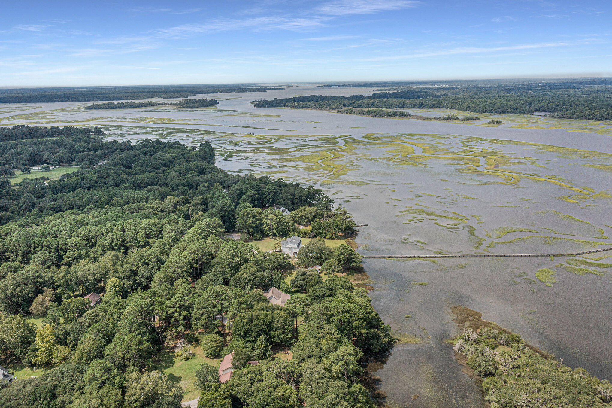 1035 Sweetwater Drive