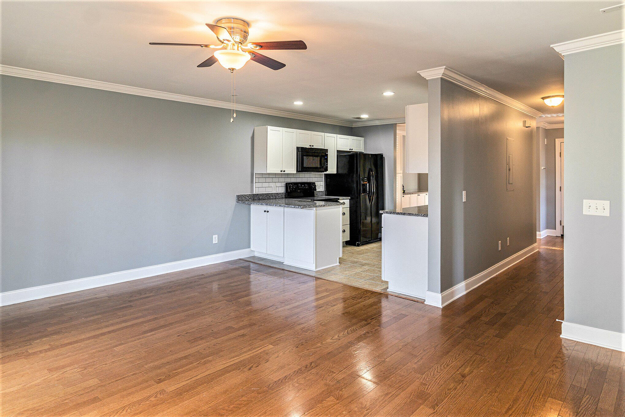 4008 Radcliffe Drive Unit: 6