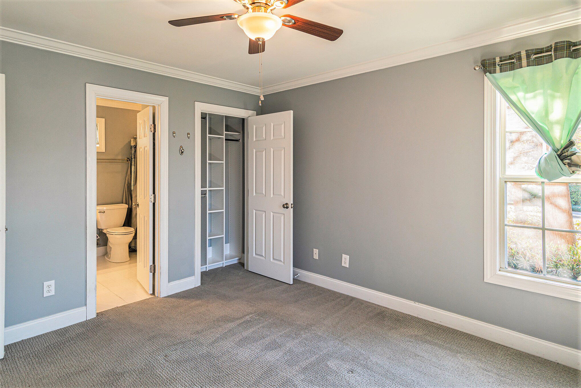 4008 Radcliffe Drive Unit: 6