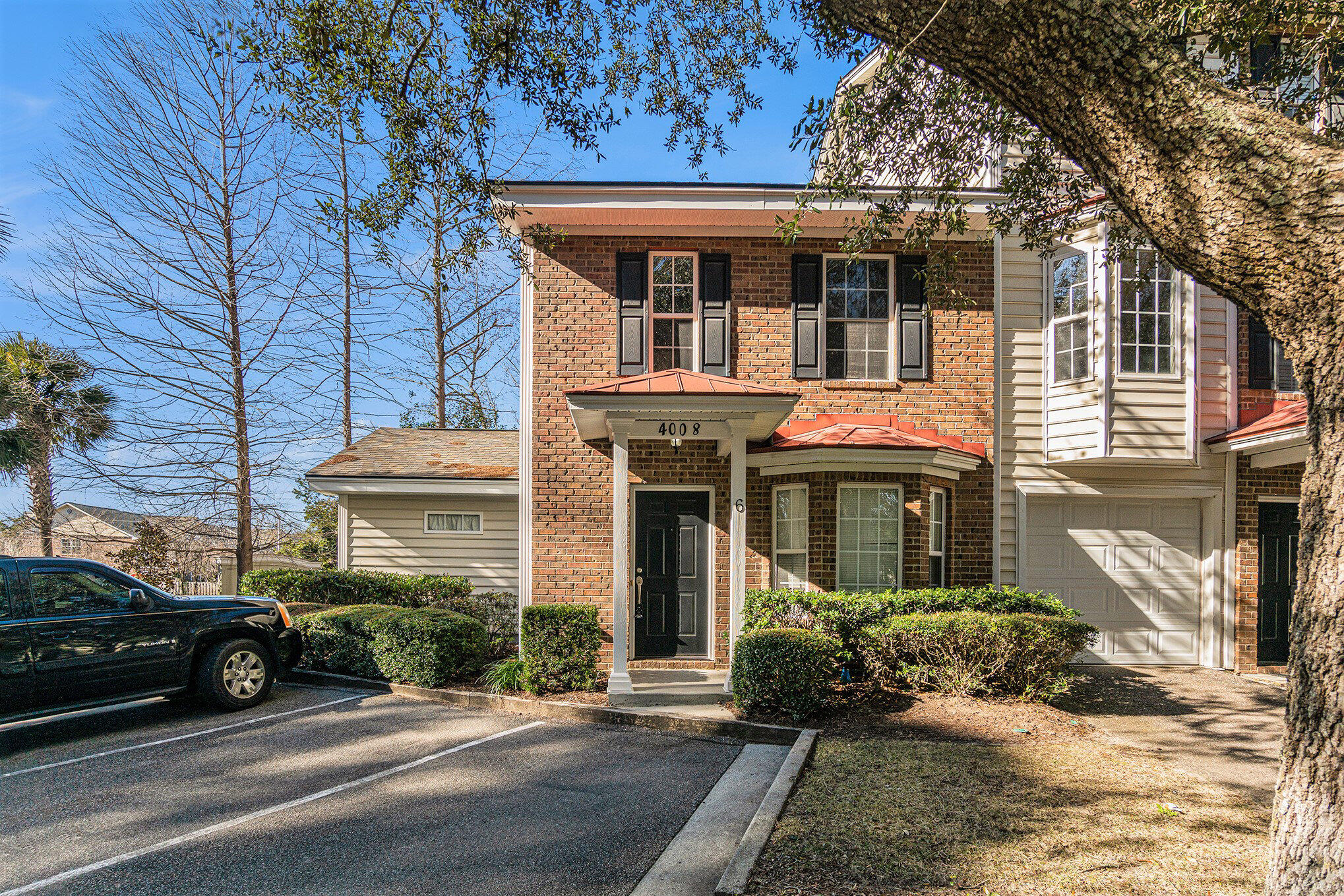 4008 Radcliffe Drive Unit: 6