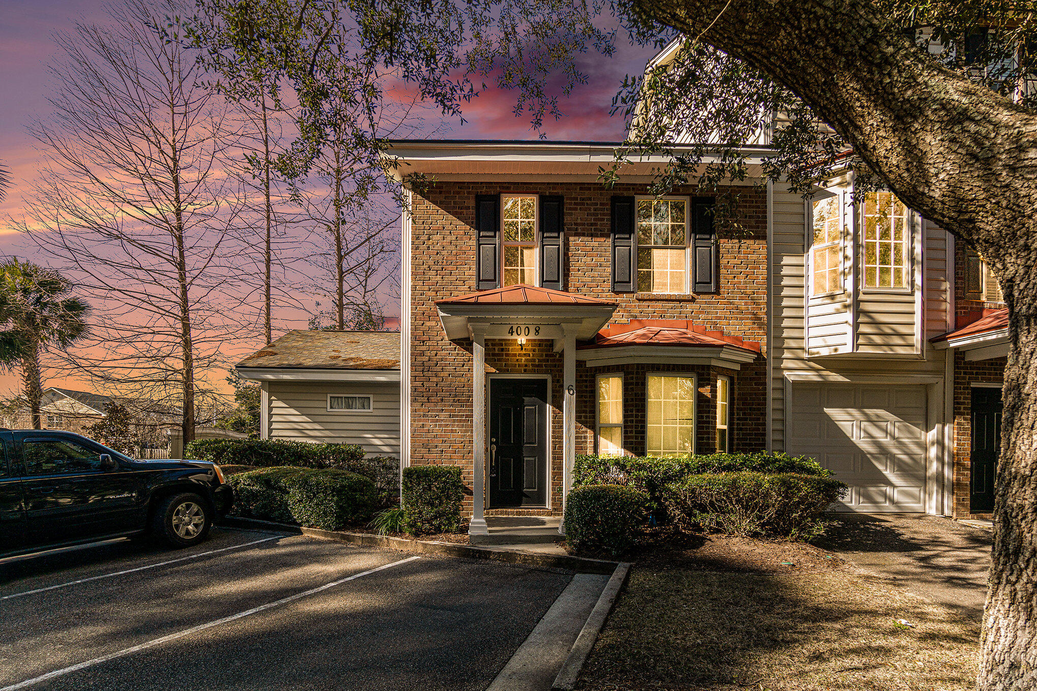 4008 Radcliffe Drive Unit: 6