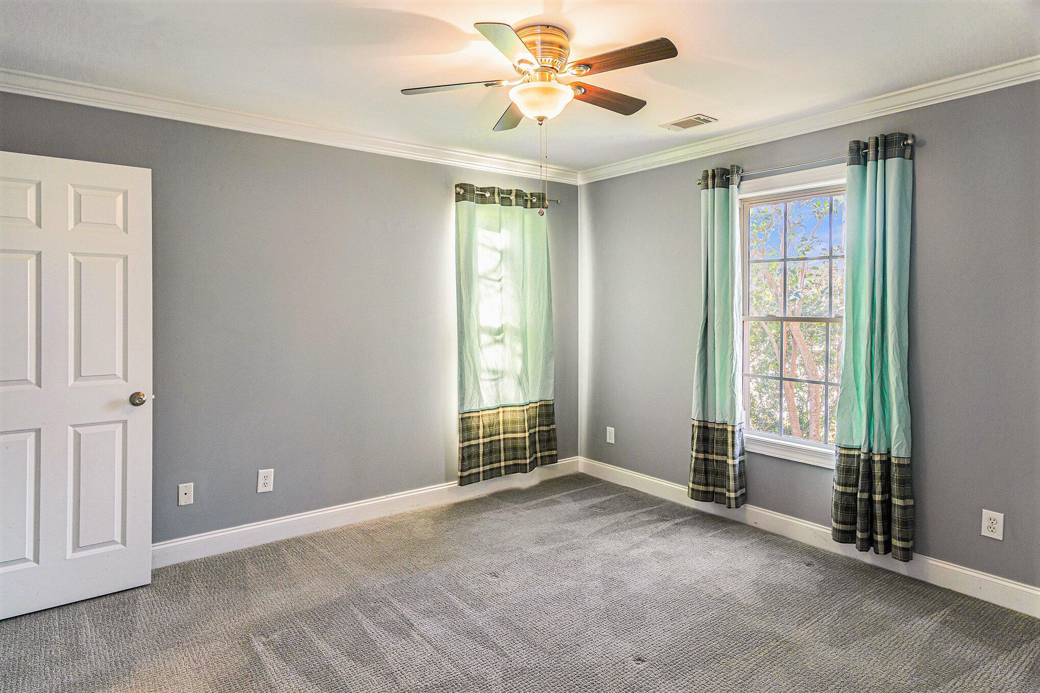 4008 Radcliffe Drive Unit: 6