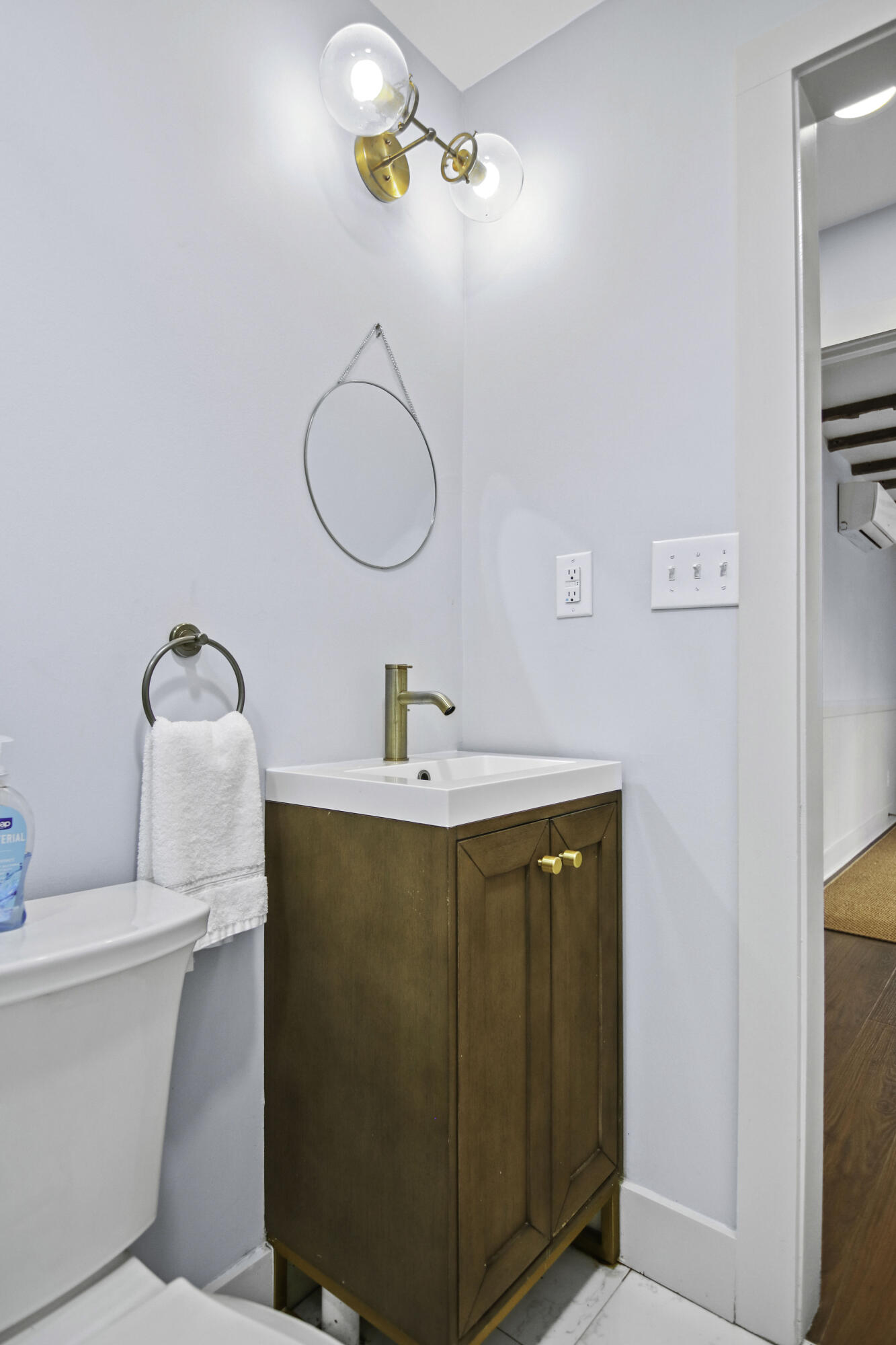 174 1/2 Wentworth Street