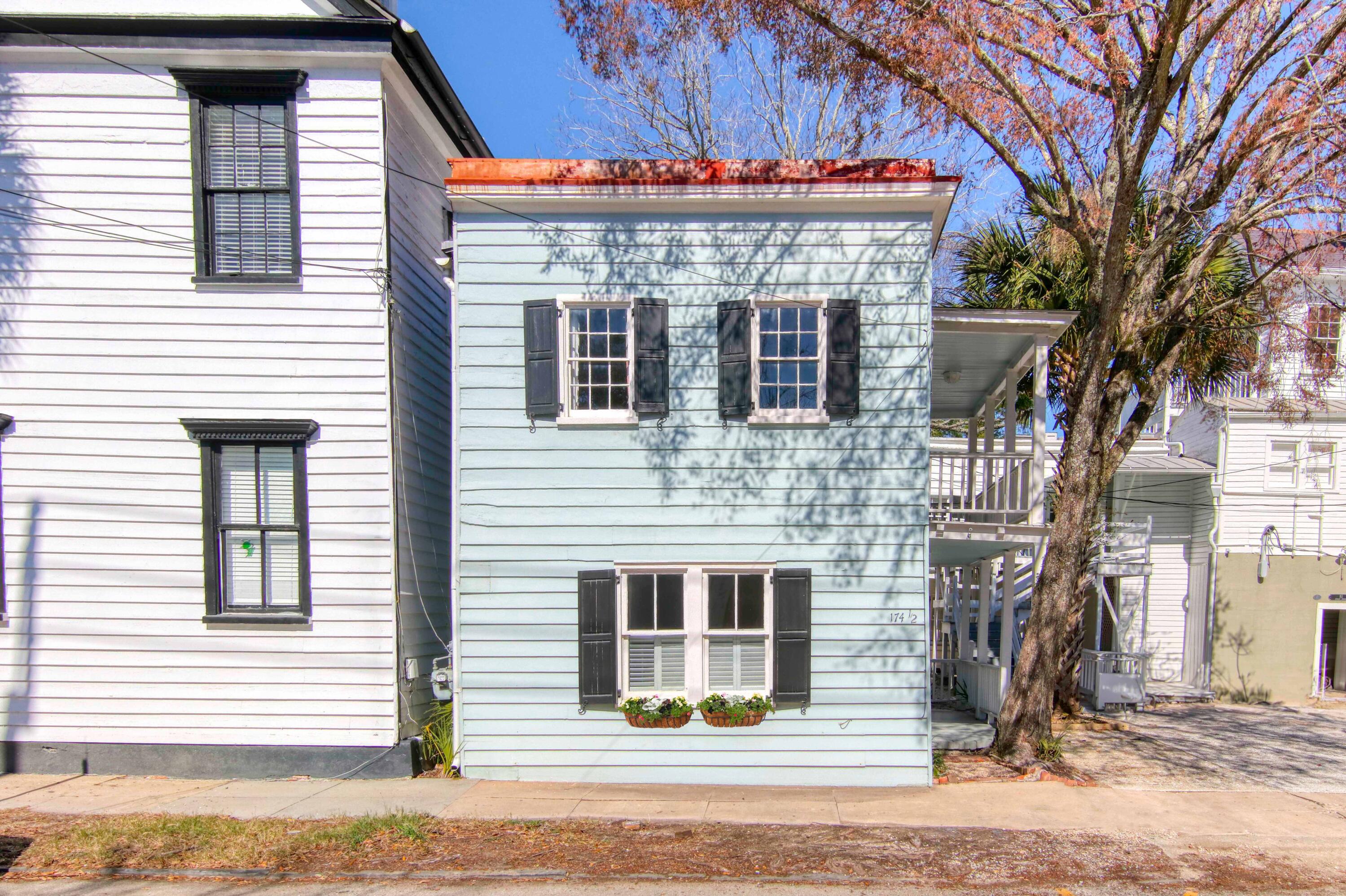 174 1/2 Wentworth Street