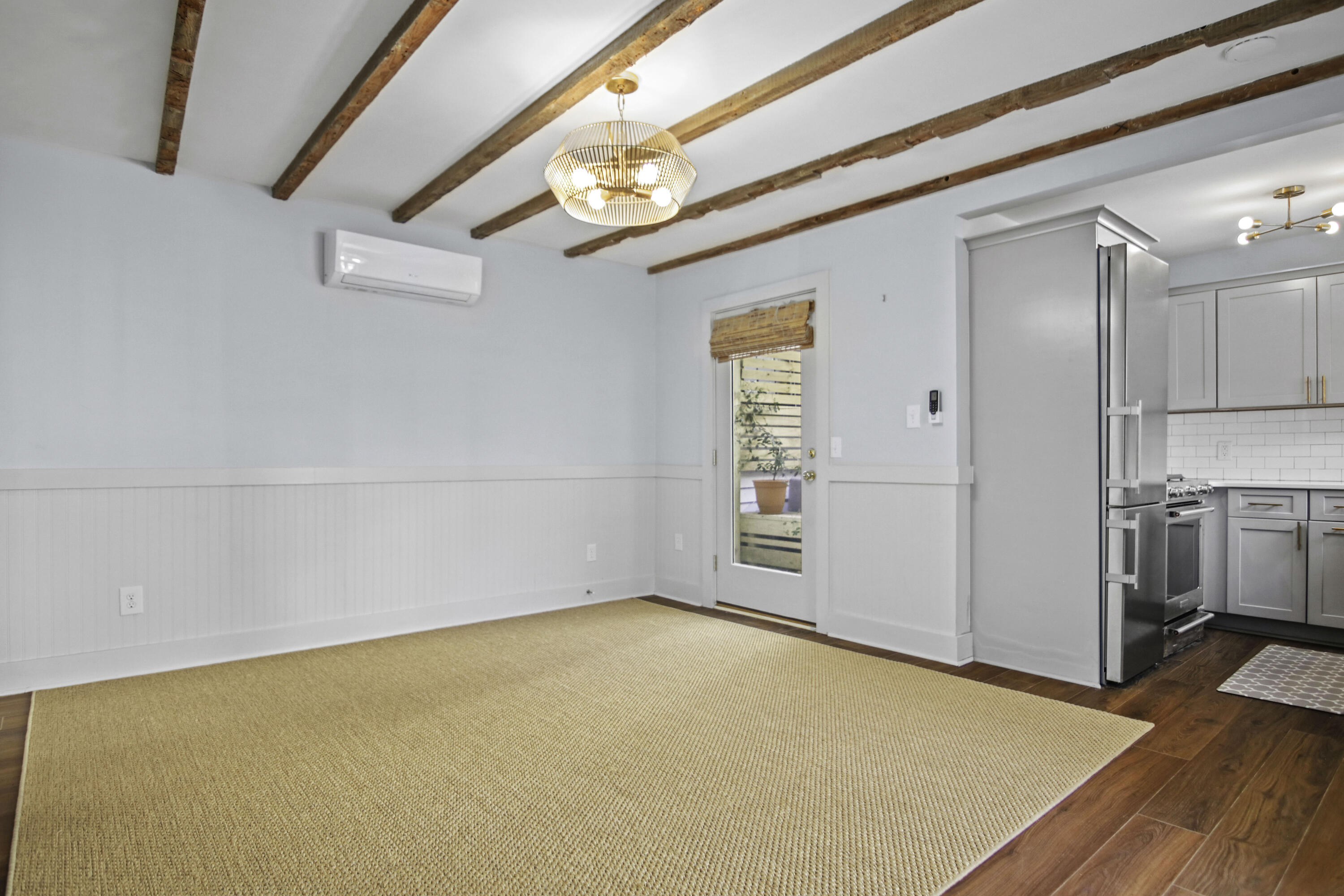 174 1/2 Wentworth Street