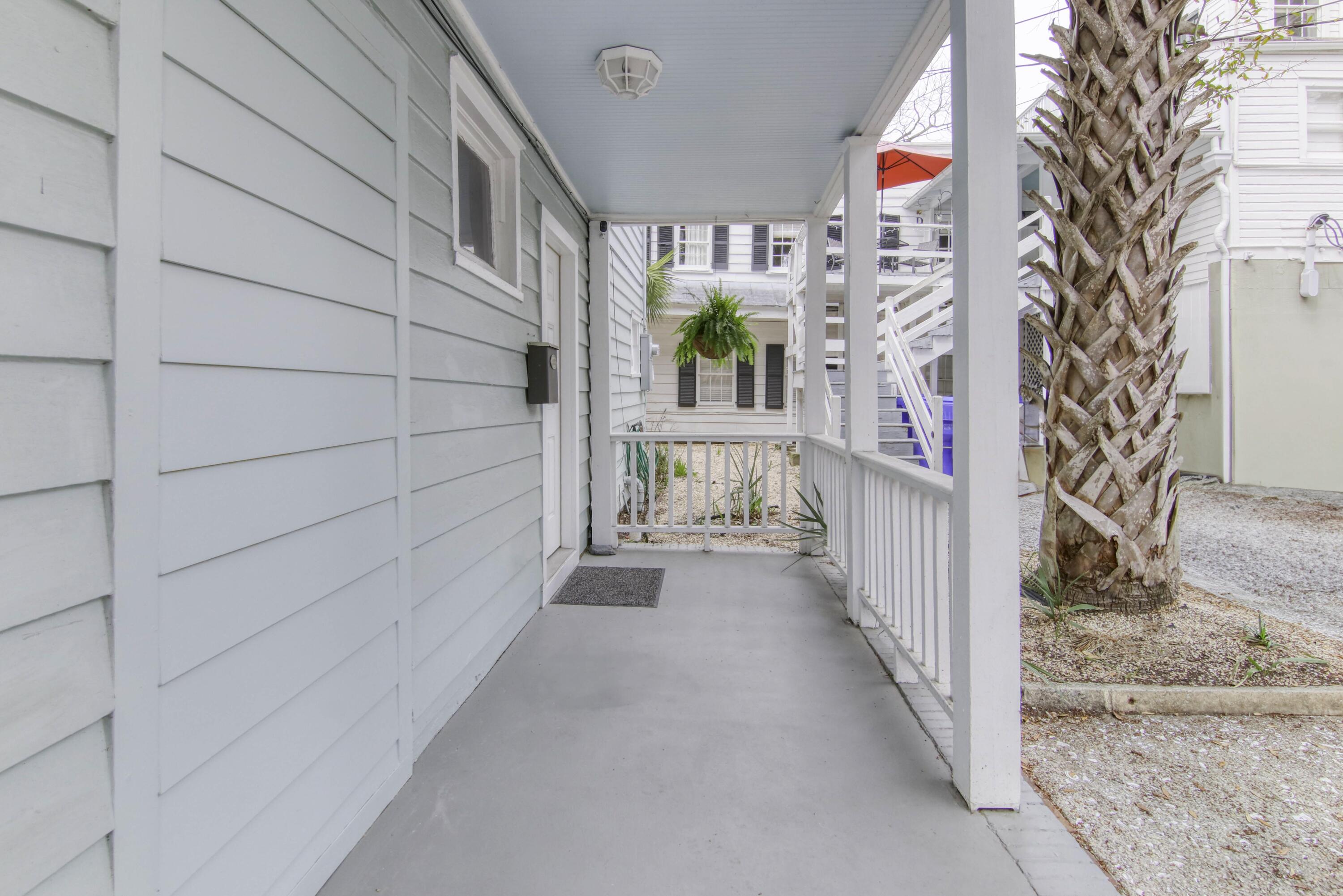 174 1/2 Wentworth Street