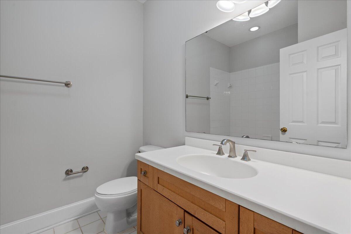 847 Center Park Street