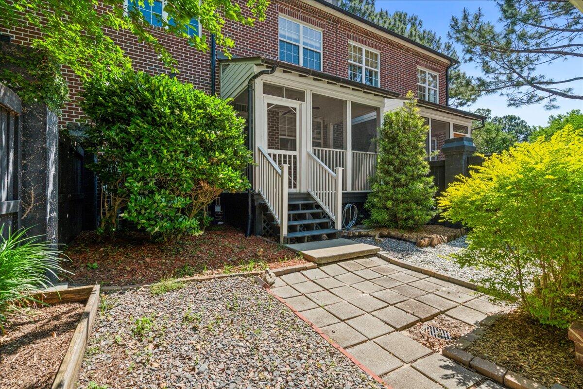 847 Center Park Street