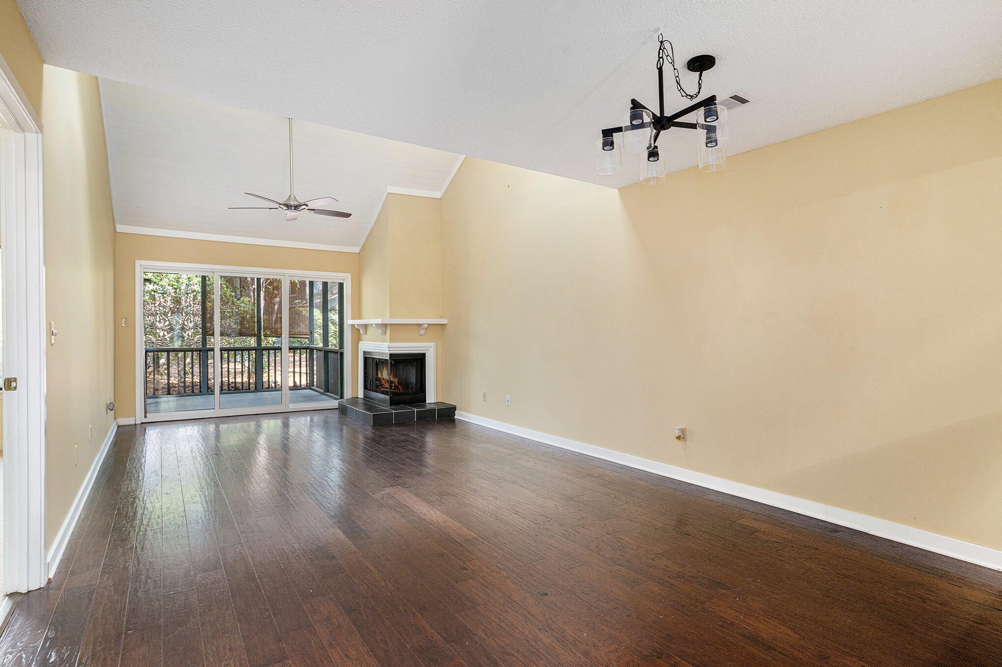1115 Shadow Lake Circle