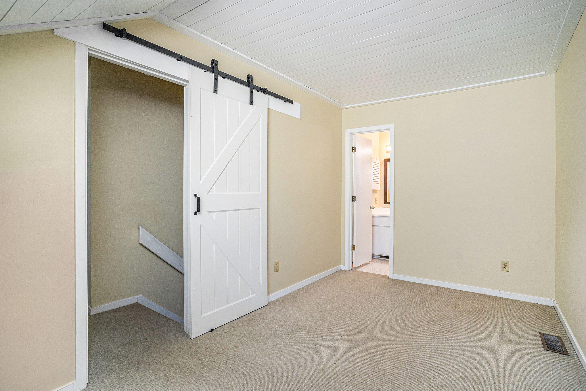 1115 Shadow Lake Circle