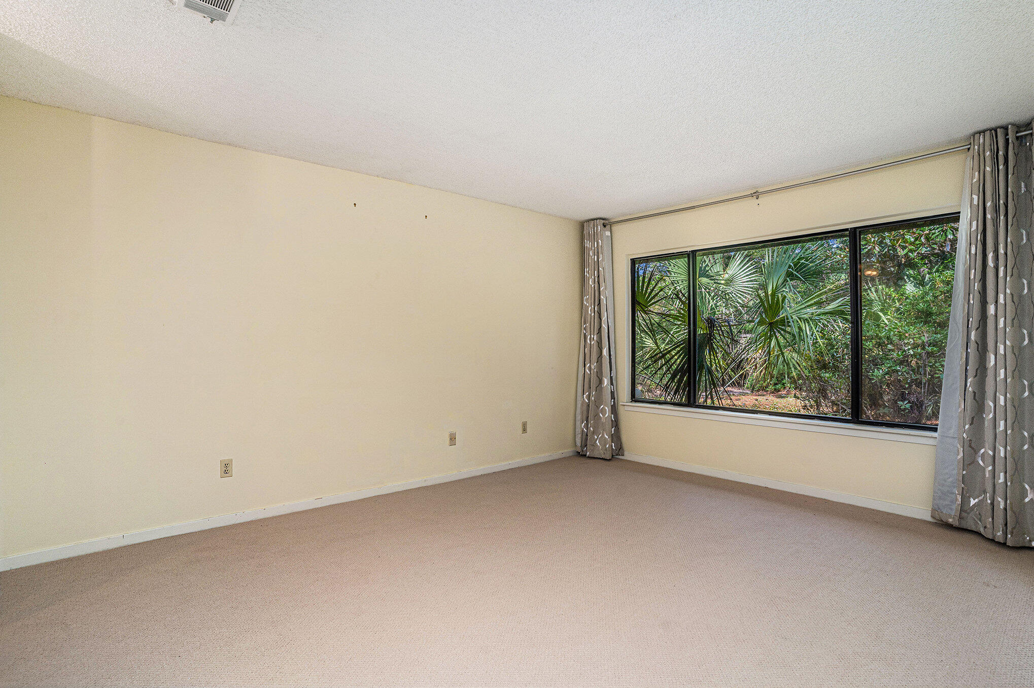 1115 Shadow Lake Circle
