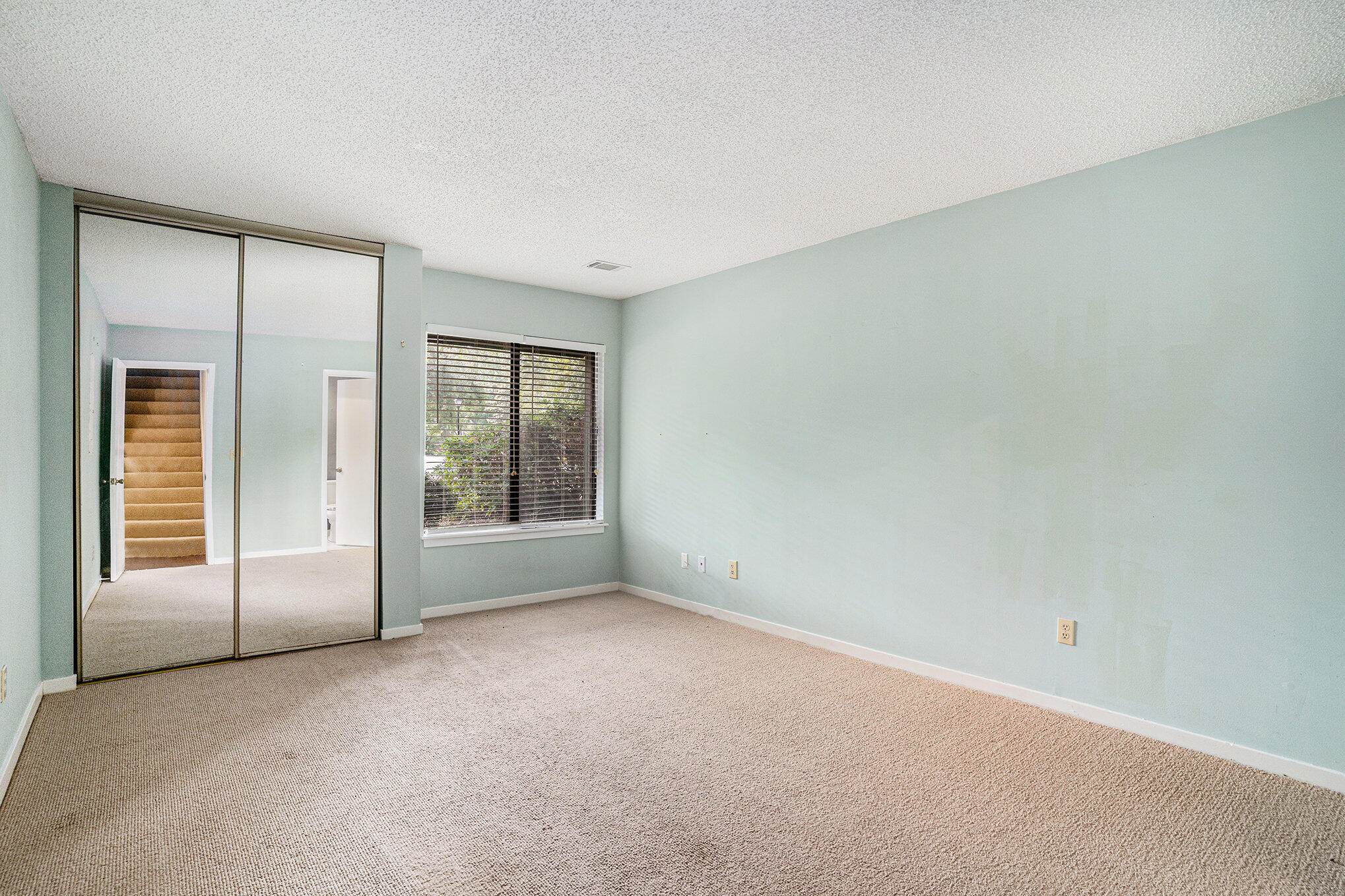 1115 Shadow Lake Circle
