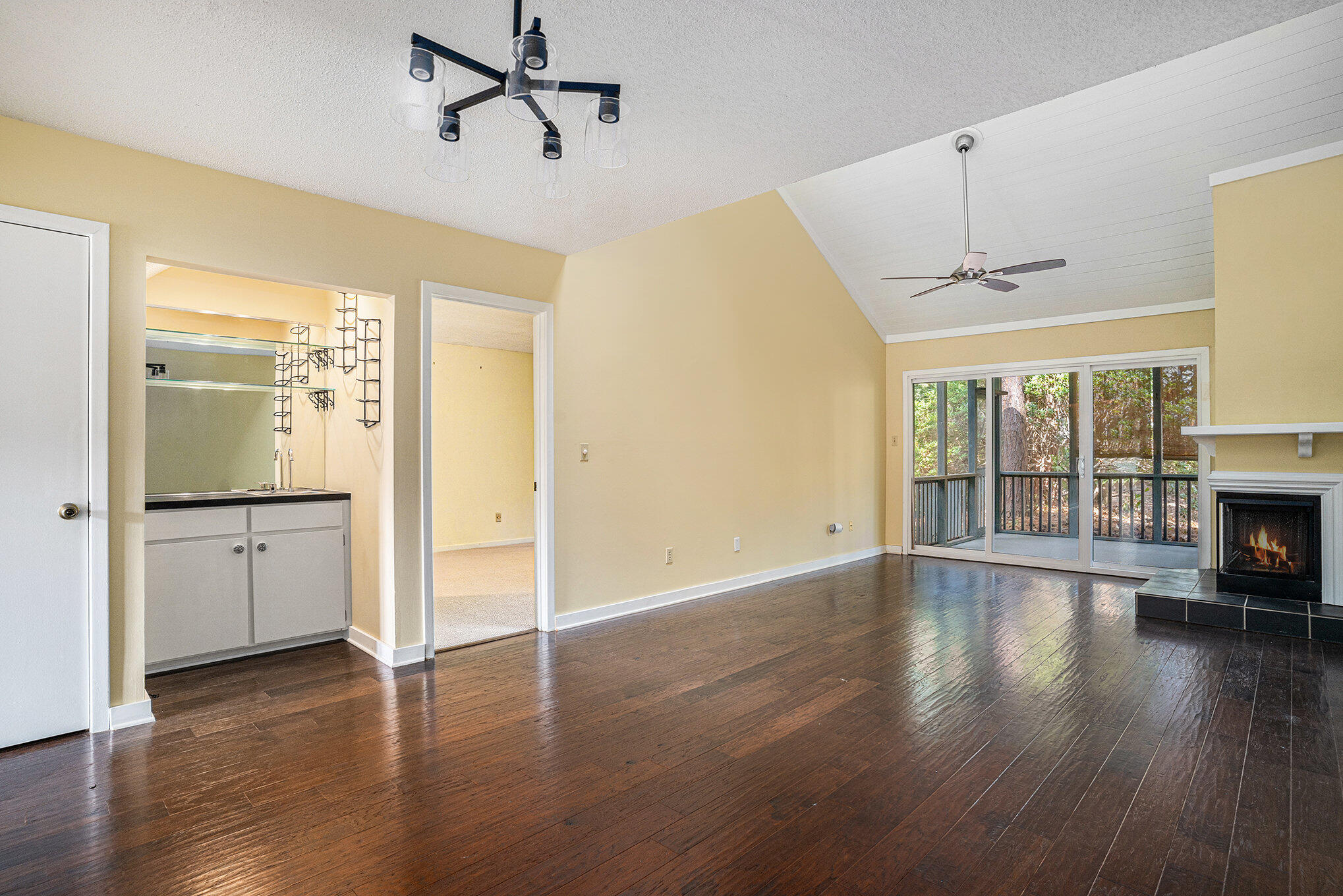 1115 Shadow Lake Circle