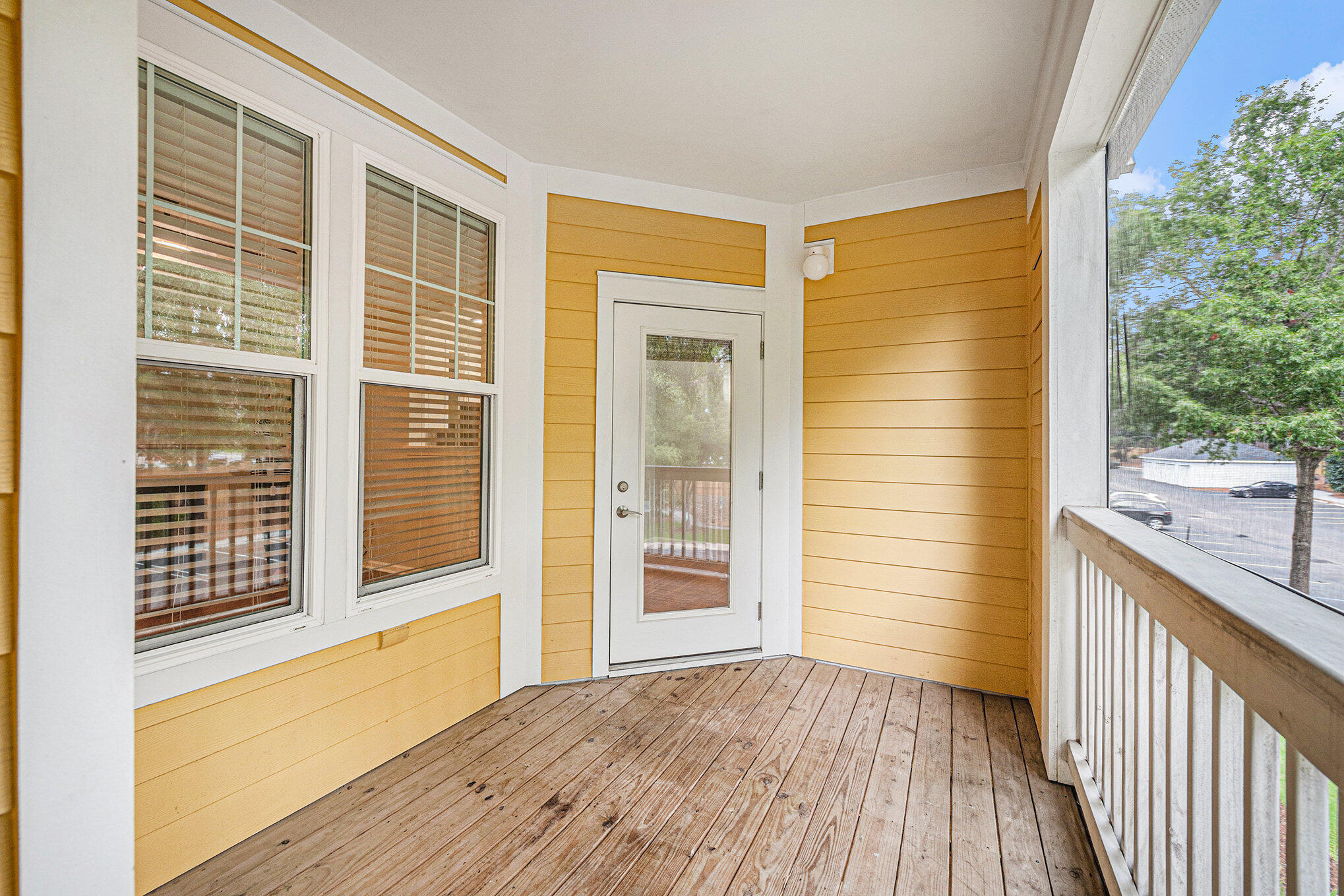 2125 Chatelain Way