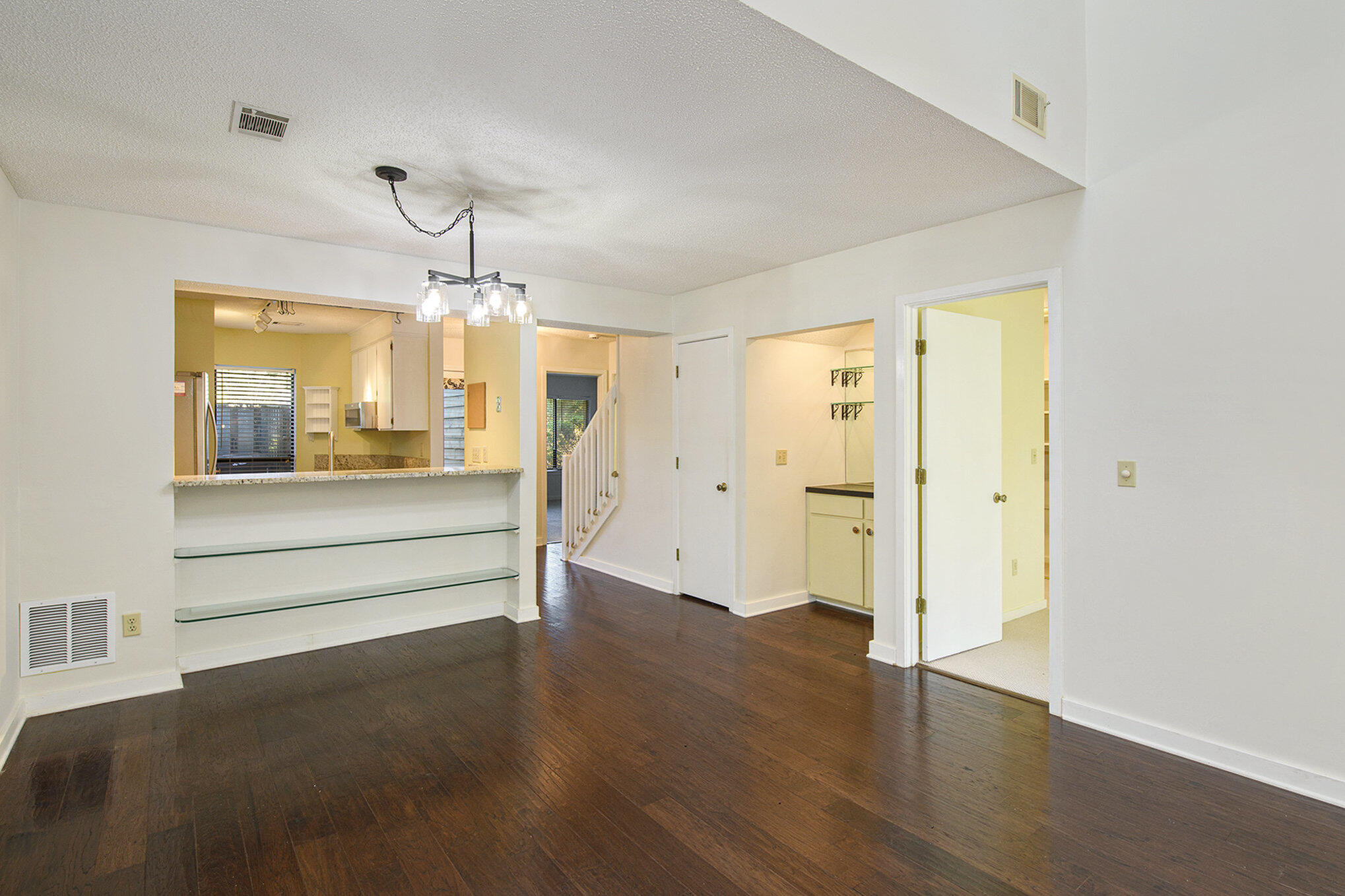 1115 Shadow Lake Circle