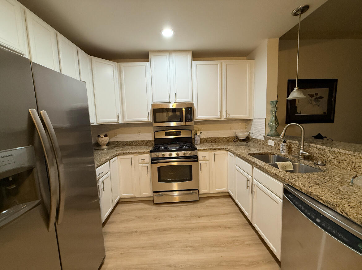 125 Pier View Street # 303