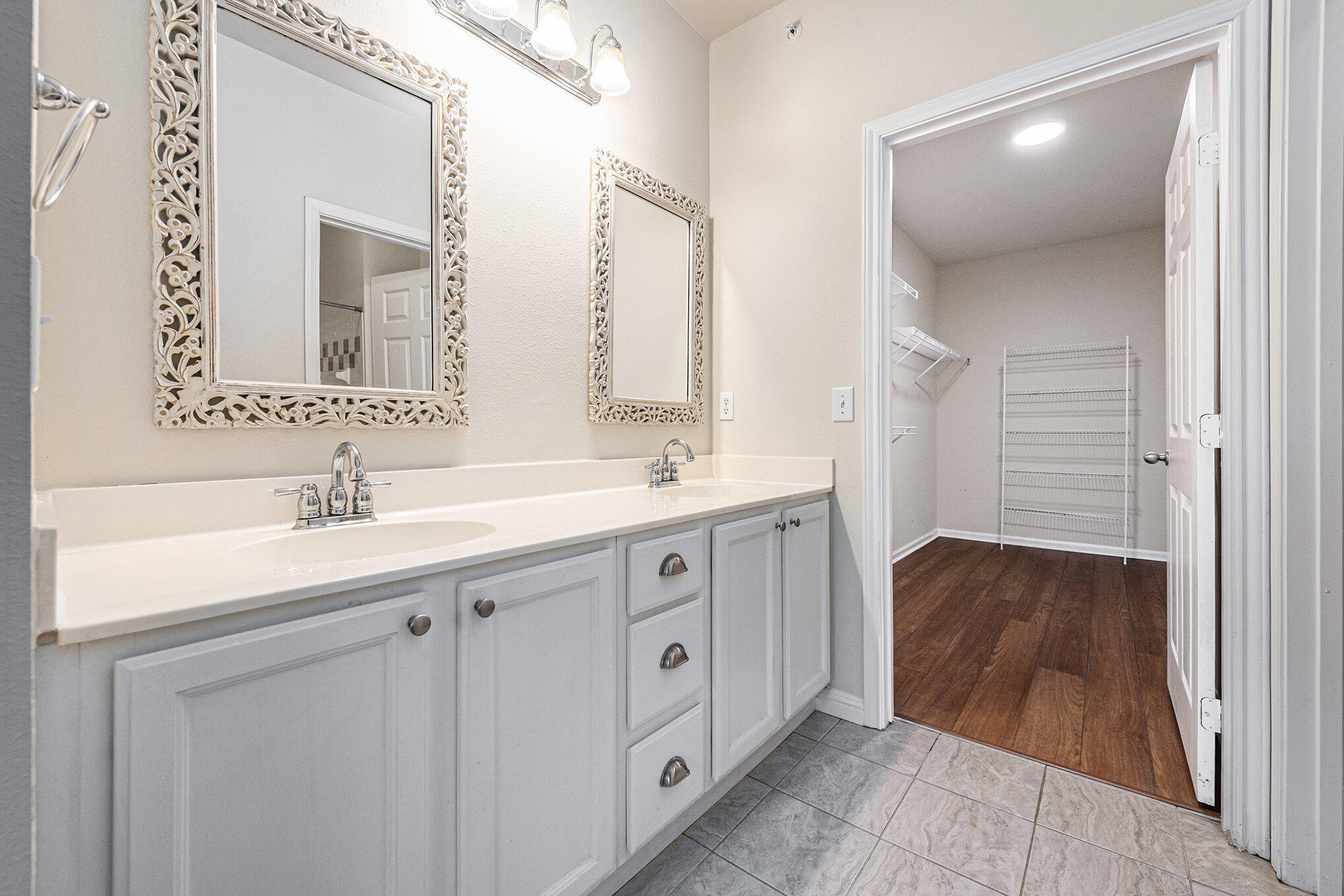 130 River Landing Drive # 8210