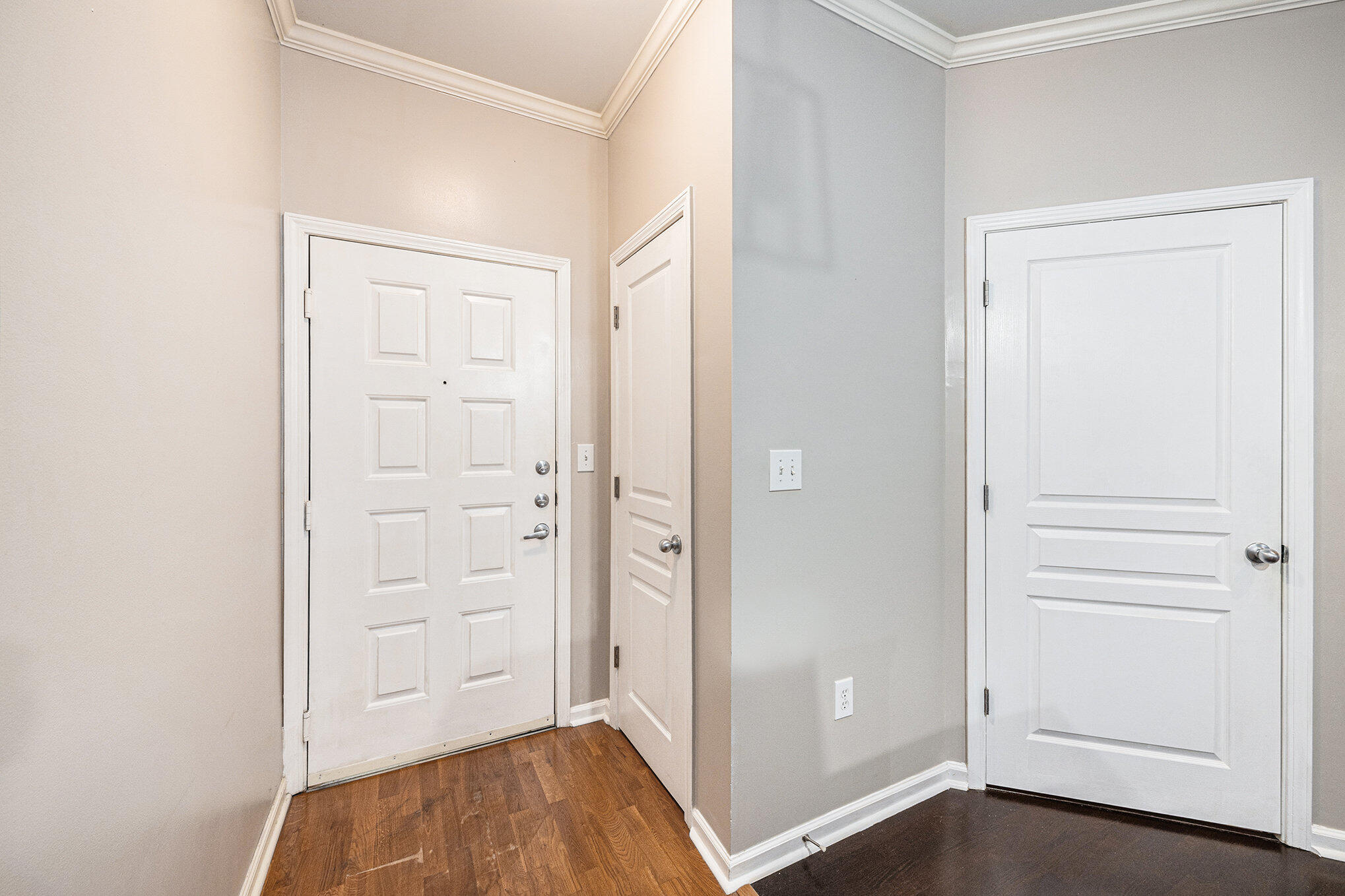 300 Bucksley Lane # 102