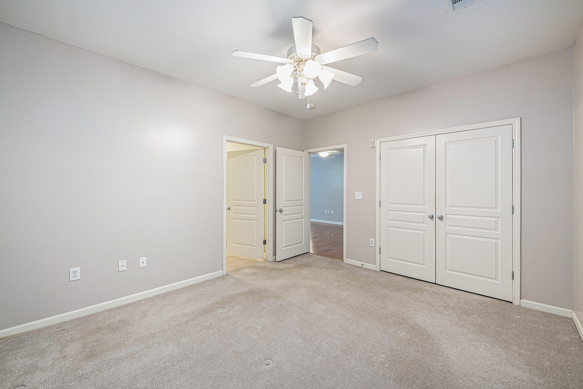 300 Bucksley Lane # 102