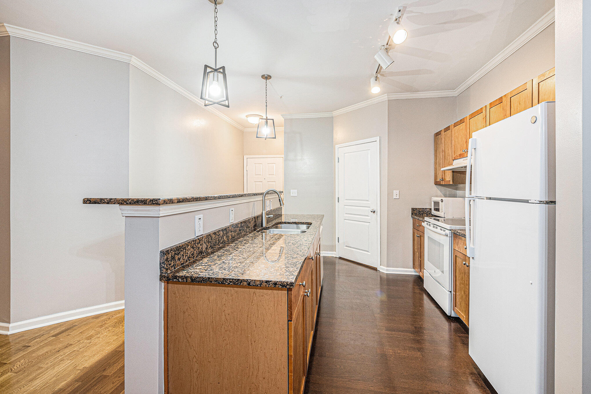 300 Bucksley Lane # 102