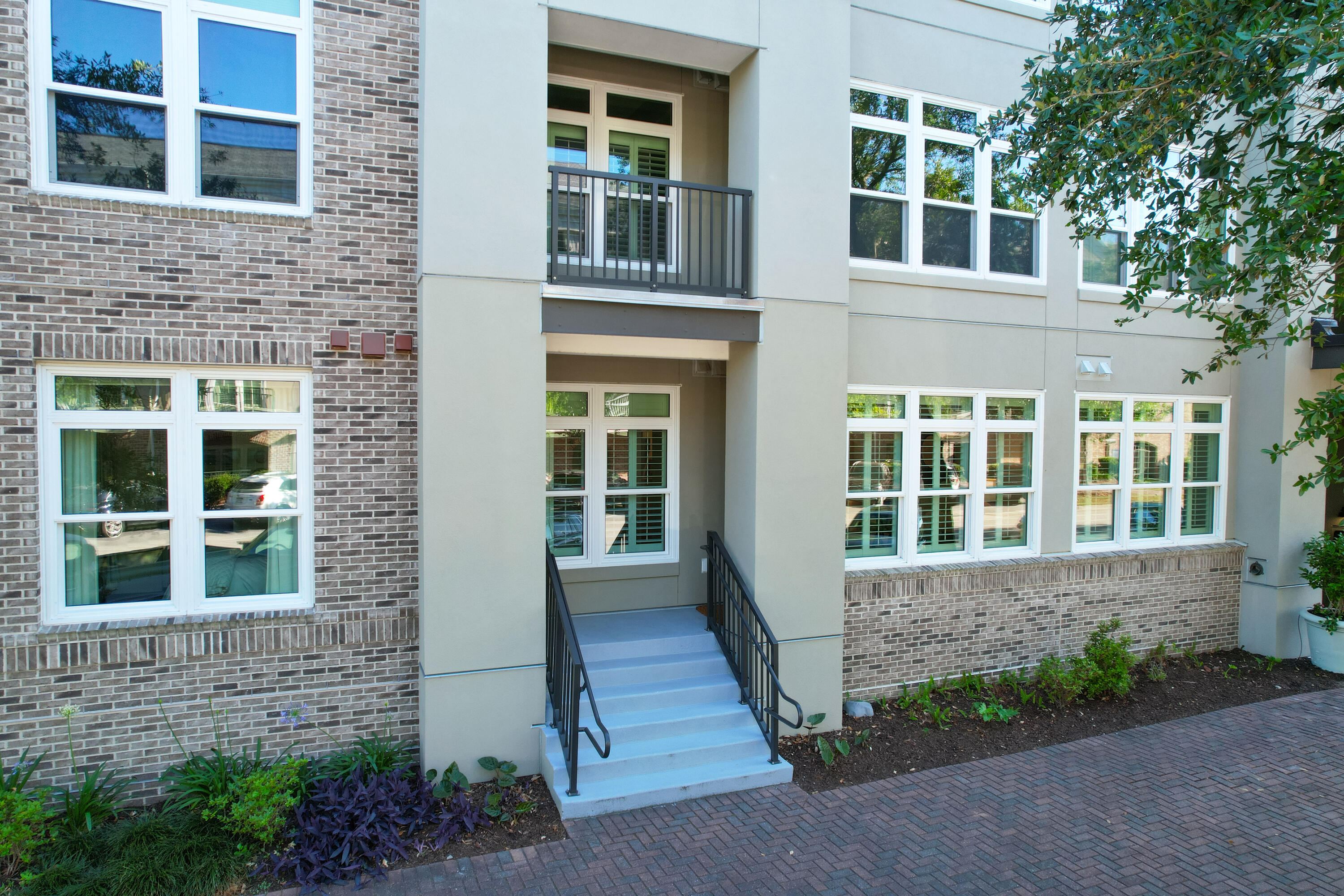 135 Pier View Street Unit 105