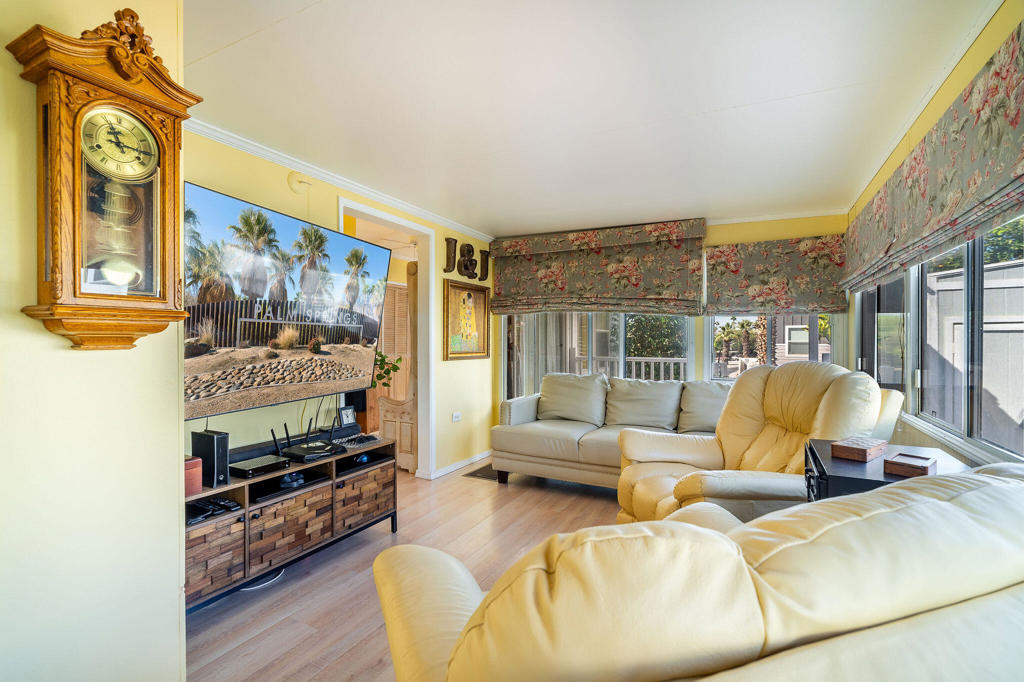 74711 Dillon Road 736