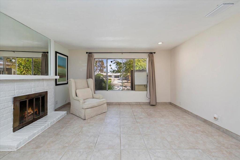 43651 Virginia Avenue