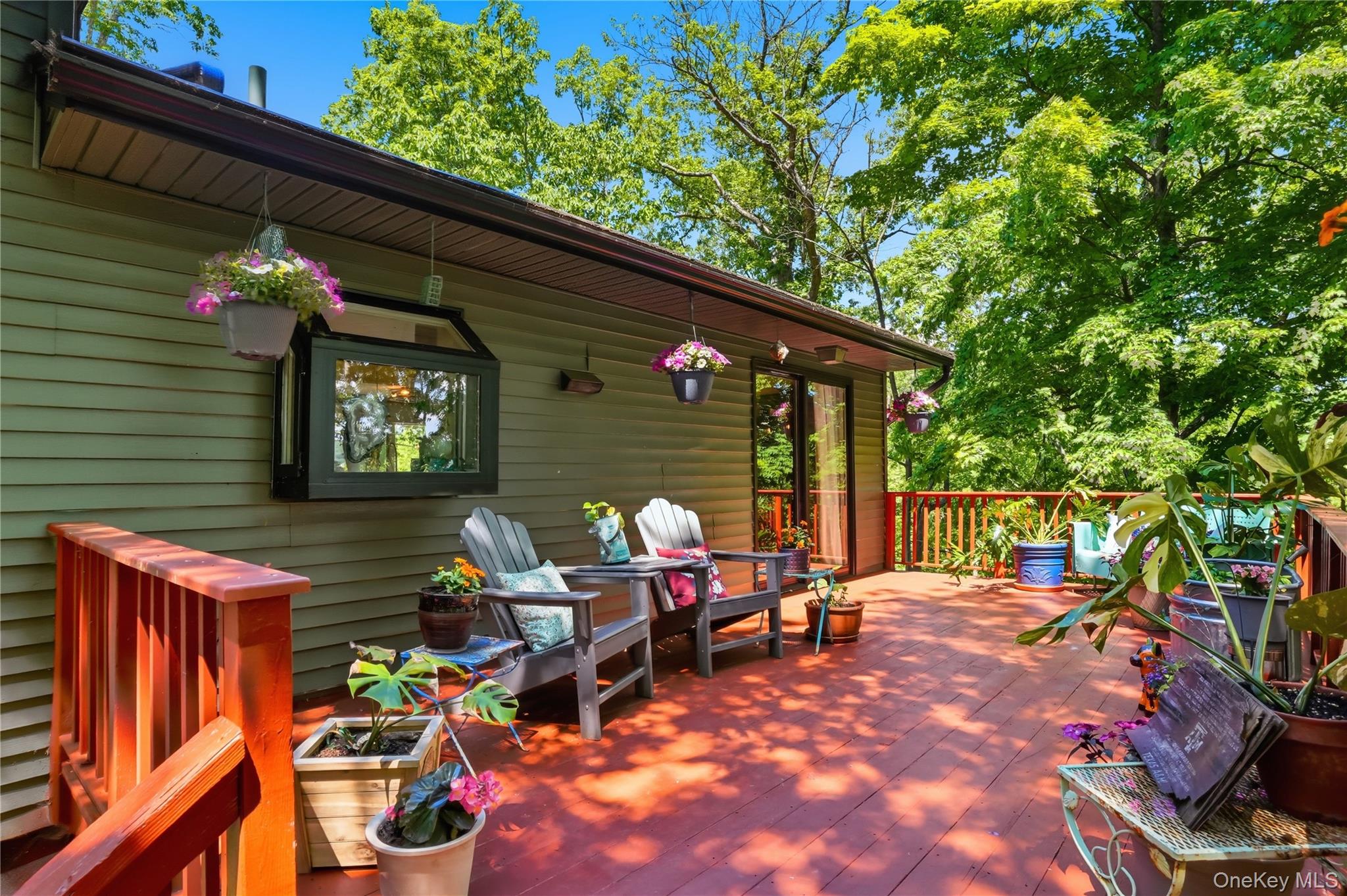 16 Howland Road
