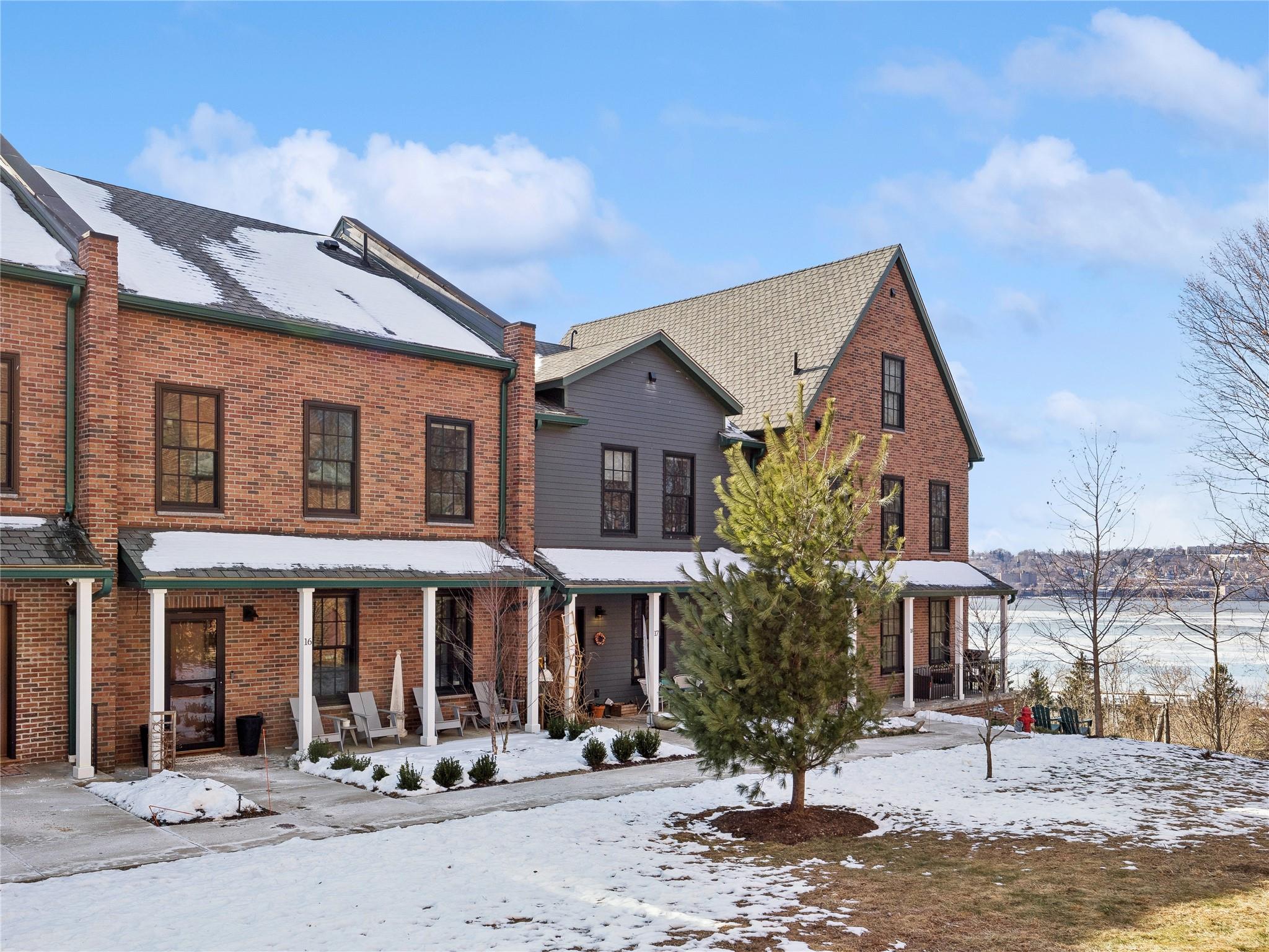 16 River Ridge Court Unit: 16