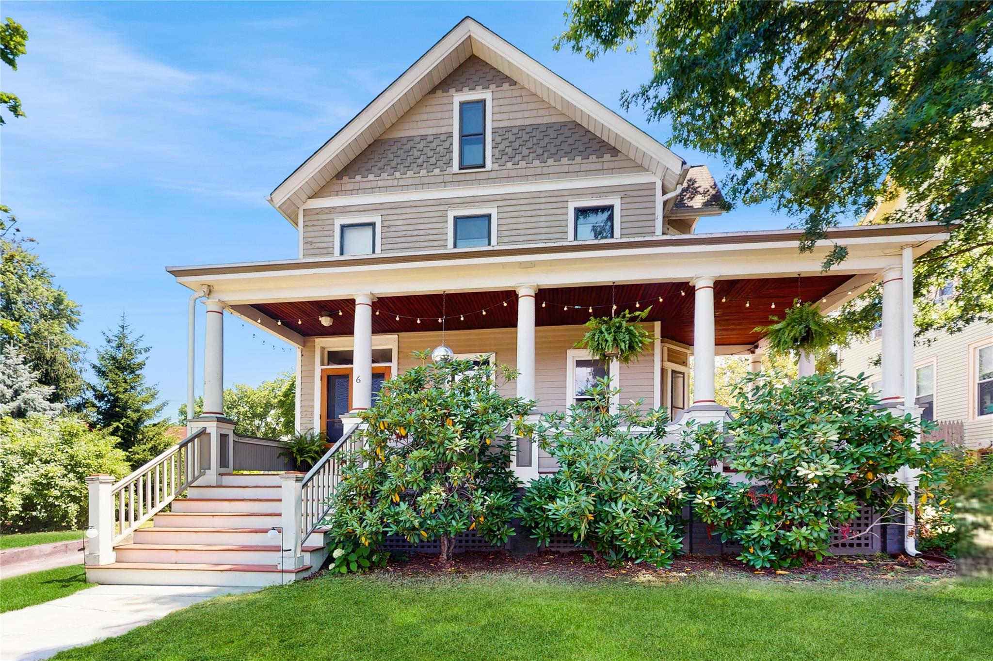 6 Dutchess Terrace