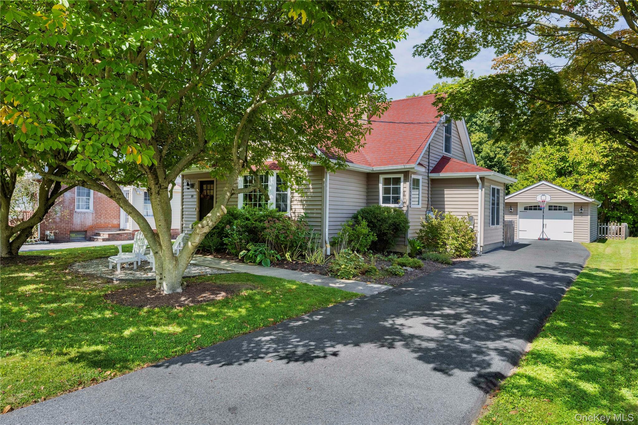 18 Van Ness Road