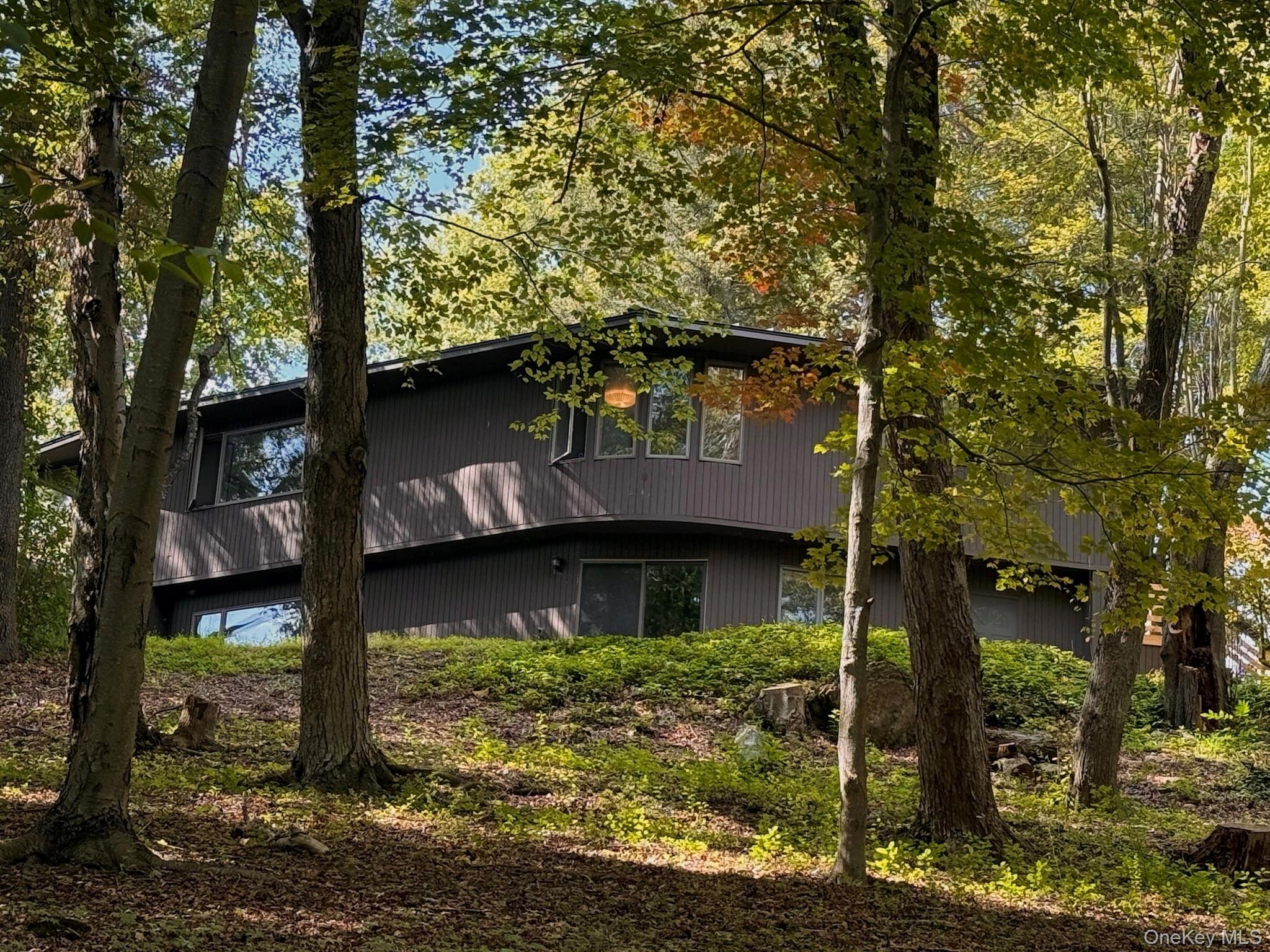 28 Philipse Brook Road
