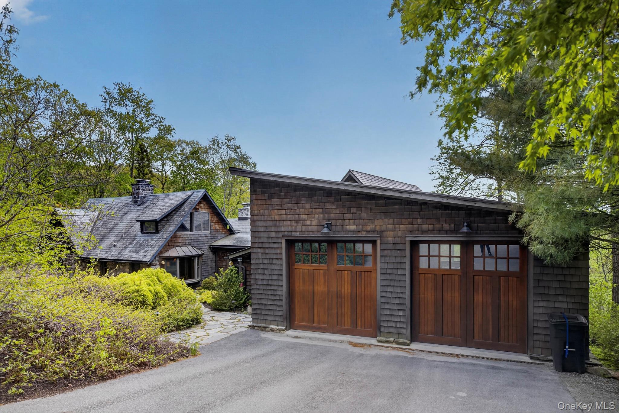 20 Fort Defiance Hill Road