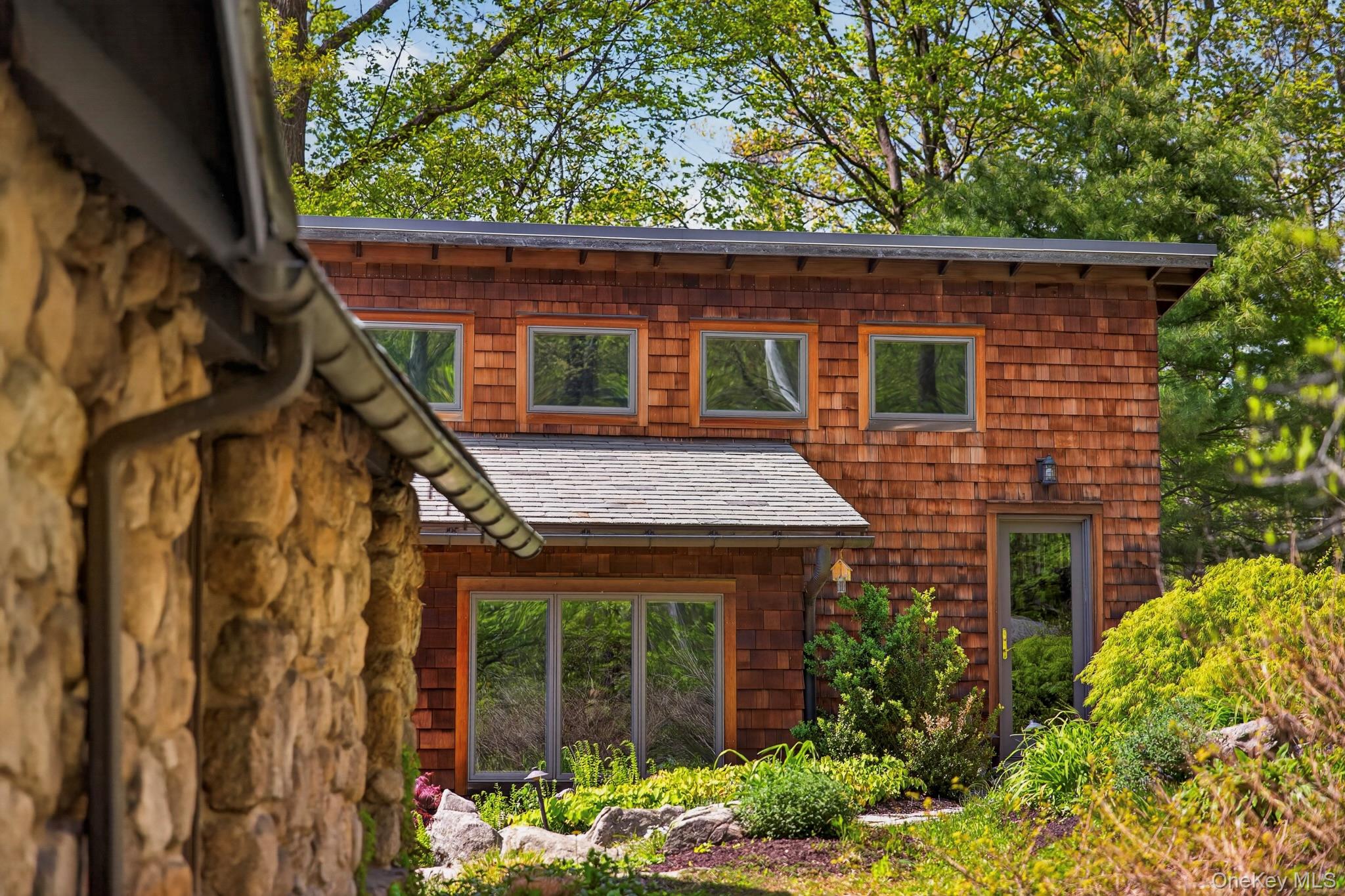 20 Fort Defiance Hill Road