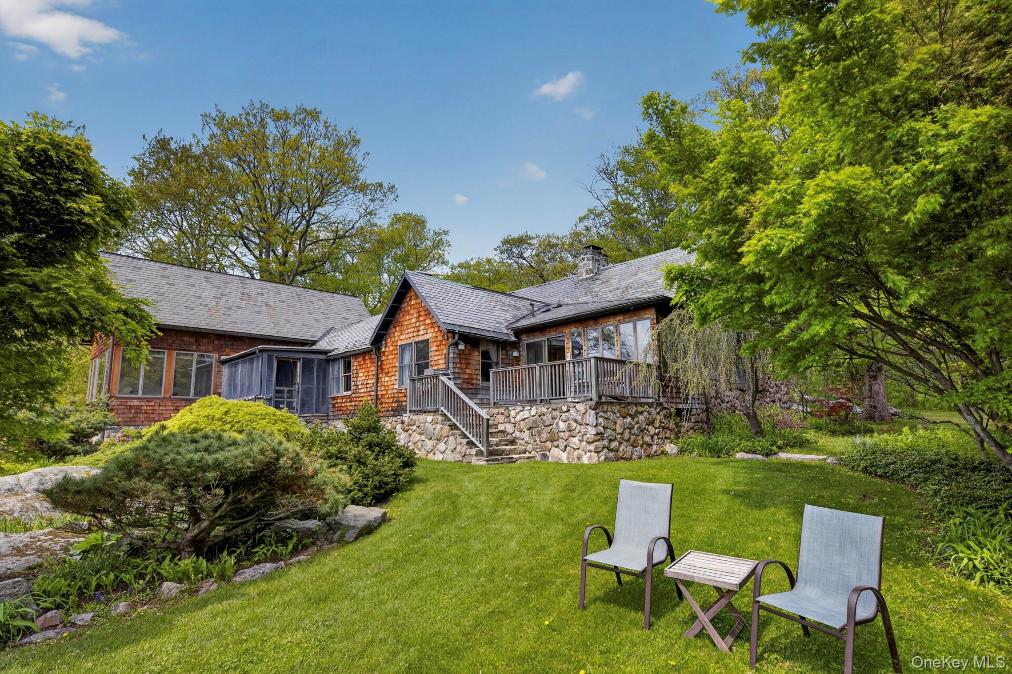 20 Fort Defiance Hill Road