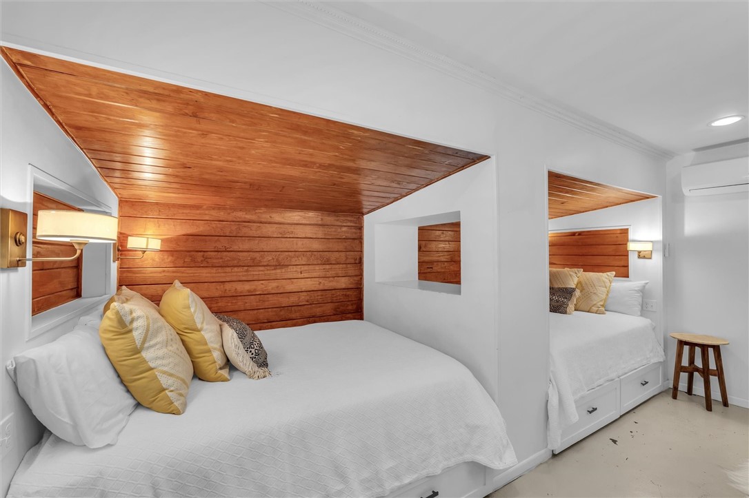 2517 Wooded Acres Drive