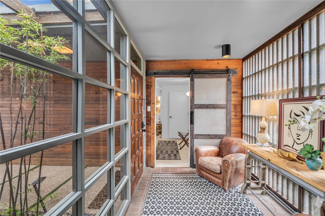 2517 Wooded Acres Drive